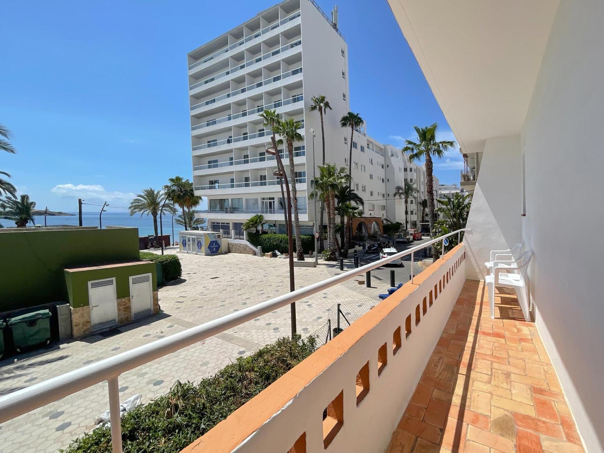 Twin Room Terrace