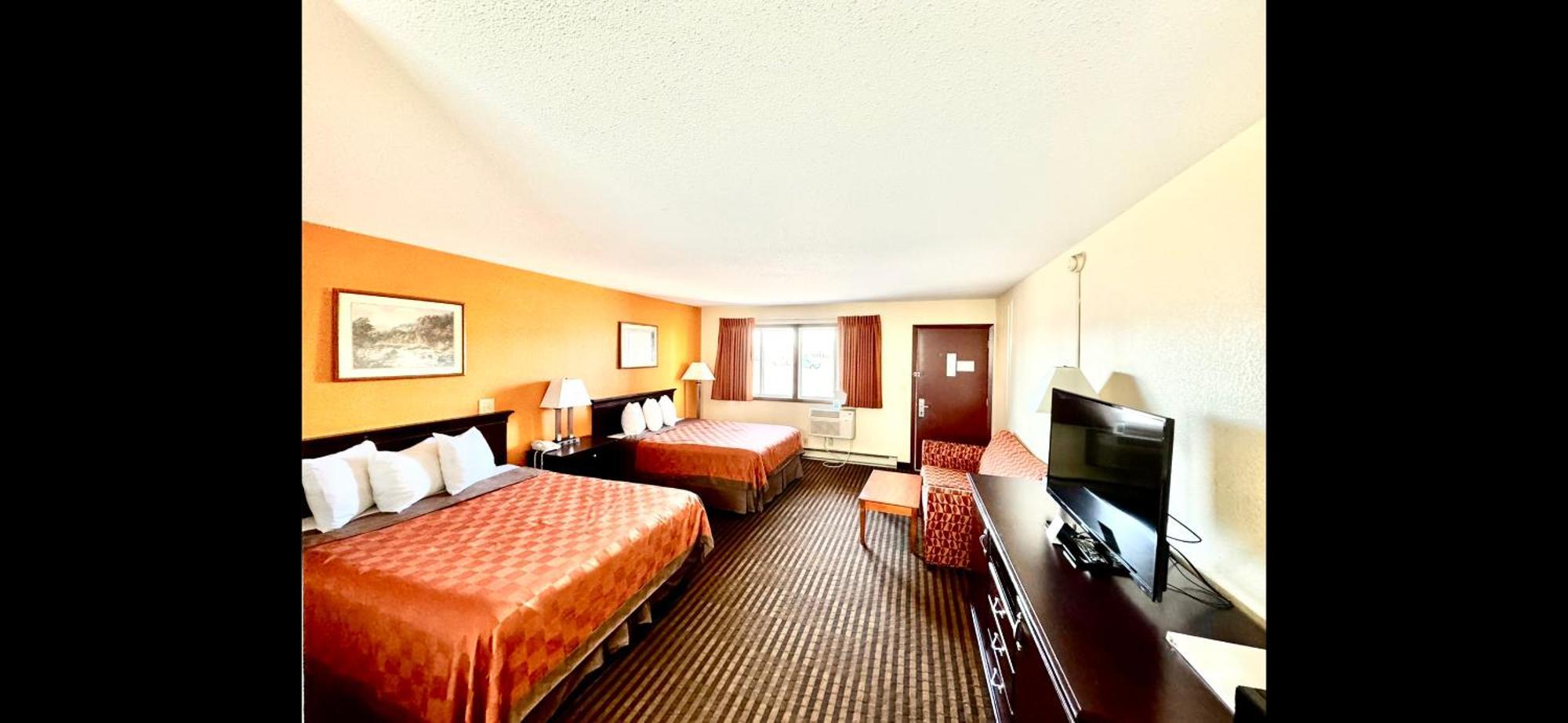 Standard Queen Room
