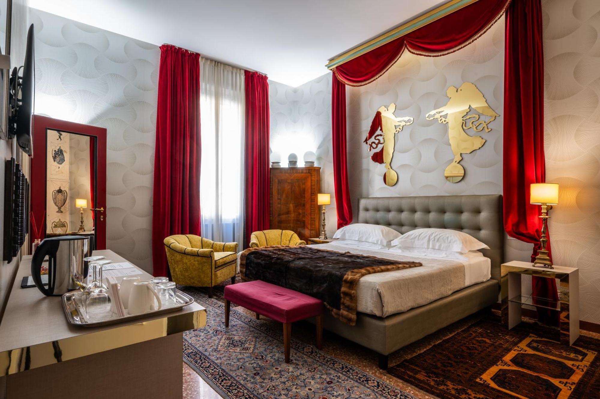 Superior King Room
