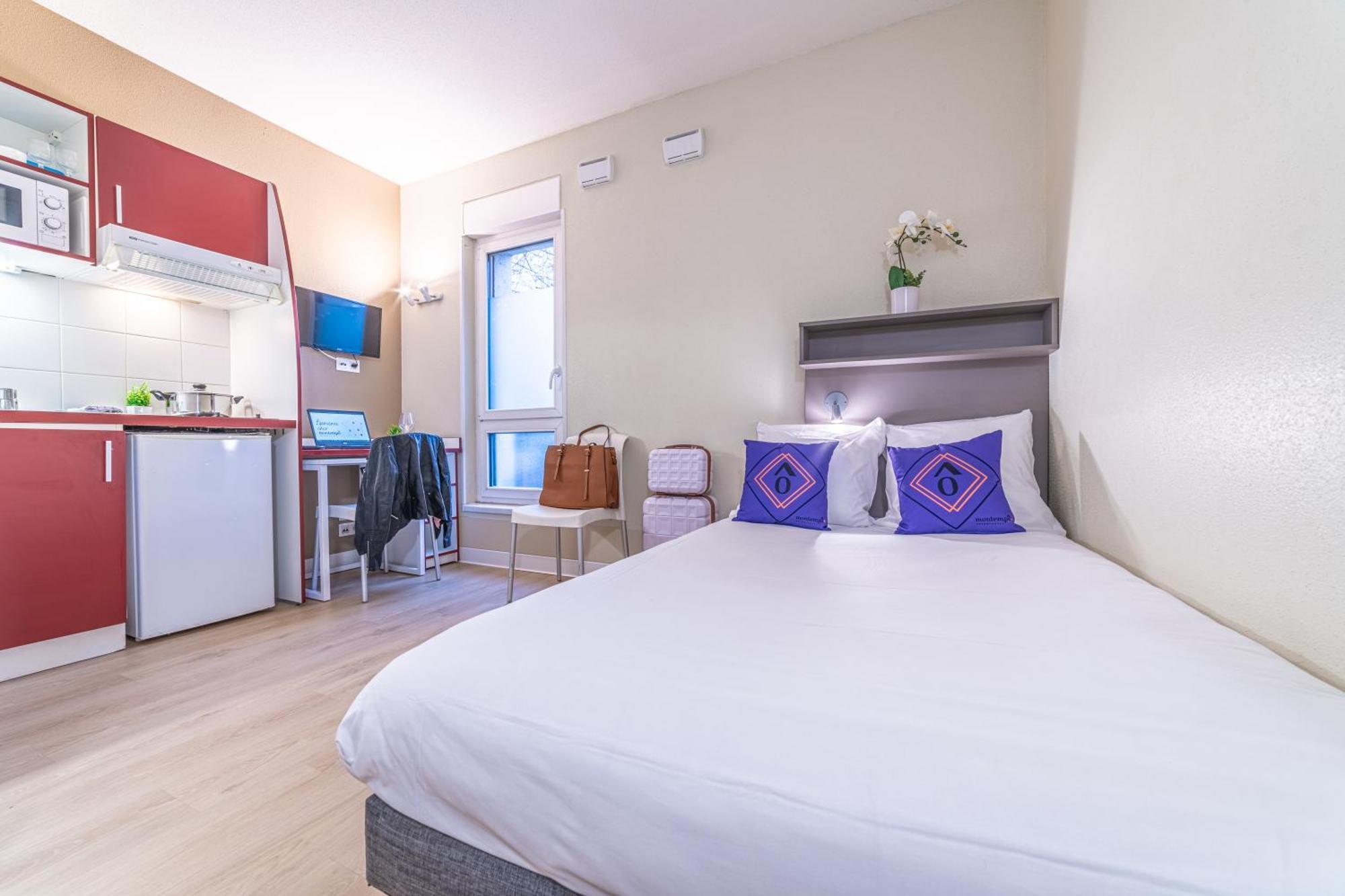 Studio Apartment (2 Adults),1499143093:JPEG