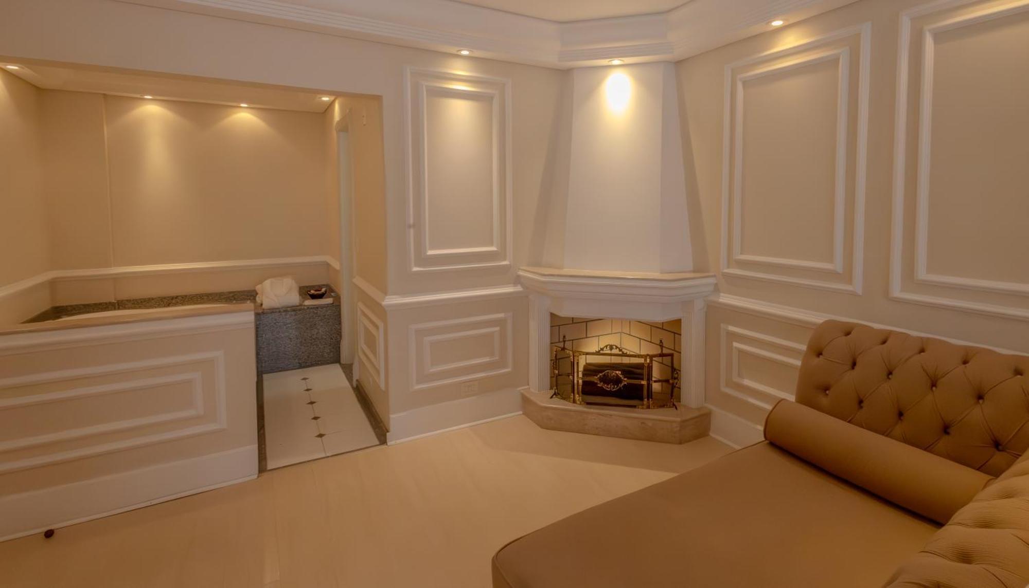 Luxury Triple Room