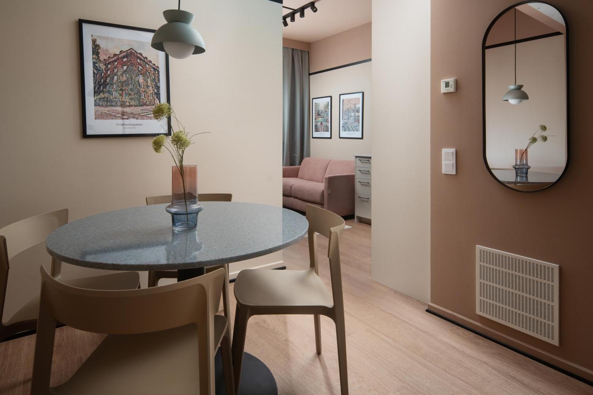 One-Bedroom Apartment
