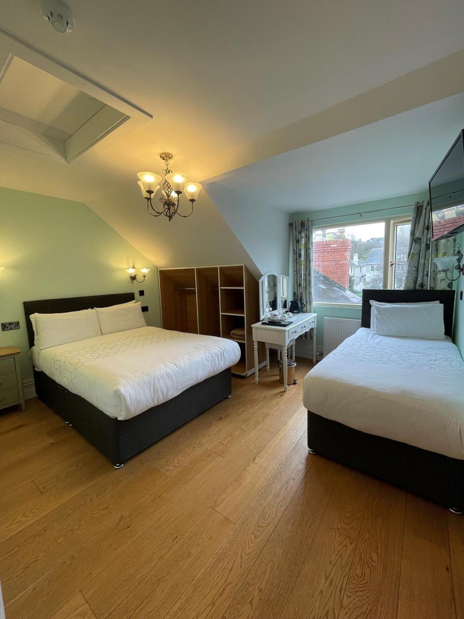 Dreibettzimmer