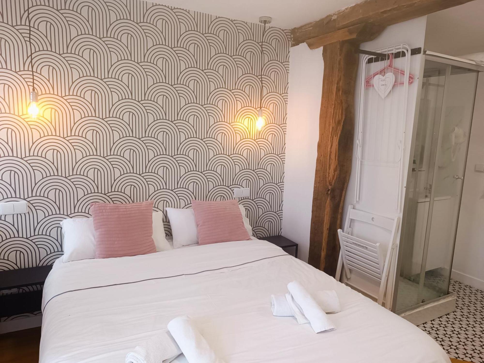 Double Room Shared Toilet