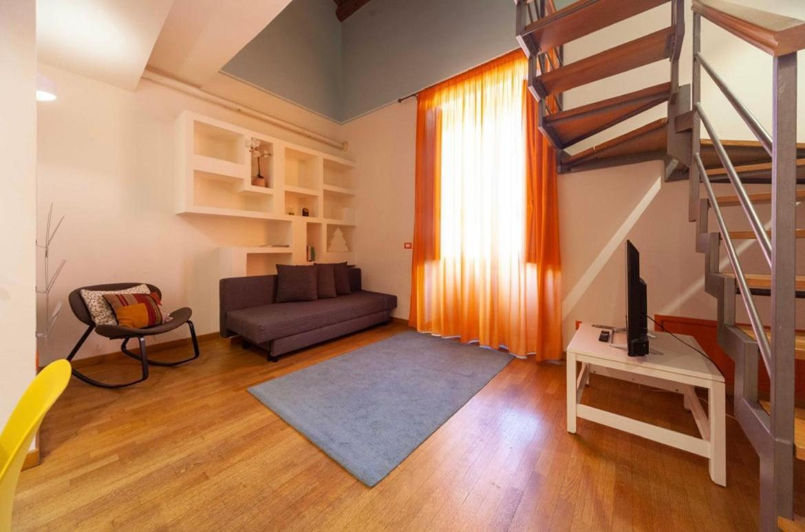 Studio avec mezzanine