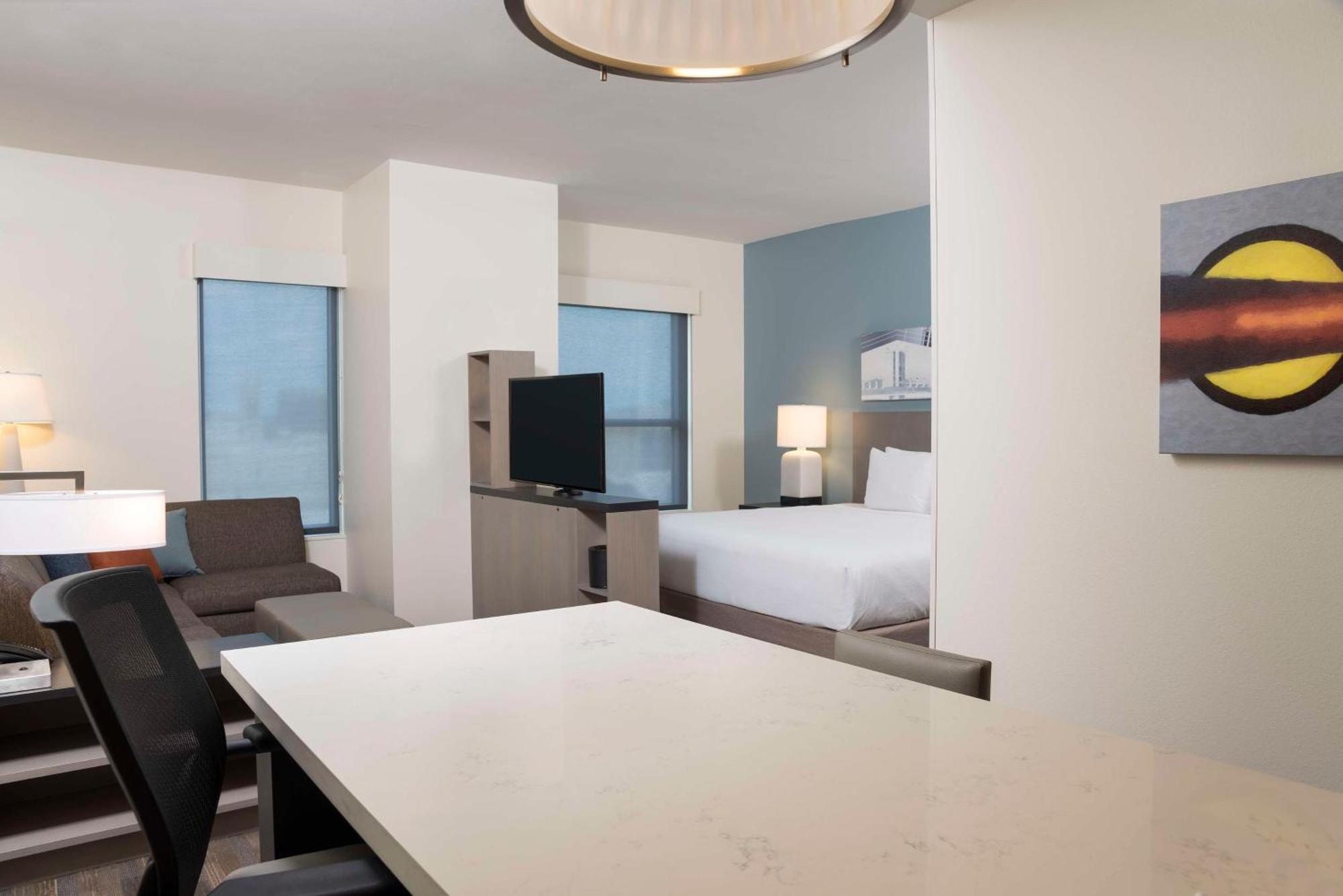 King Studio Suite with Sofa Bed and Roll-In Shower - Disability Access,1217538058:JPEG
