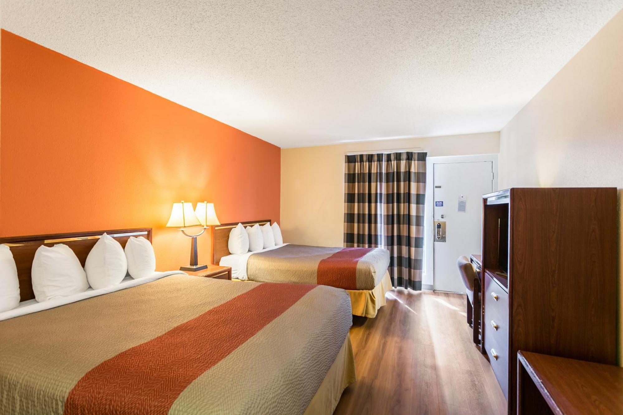 Deluxe Queen Room Two Queen Beds Non-Smoking