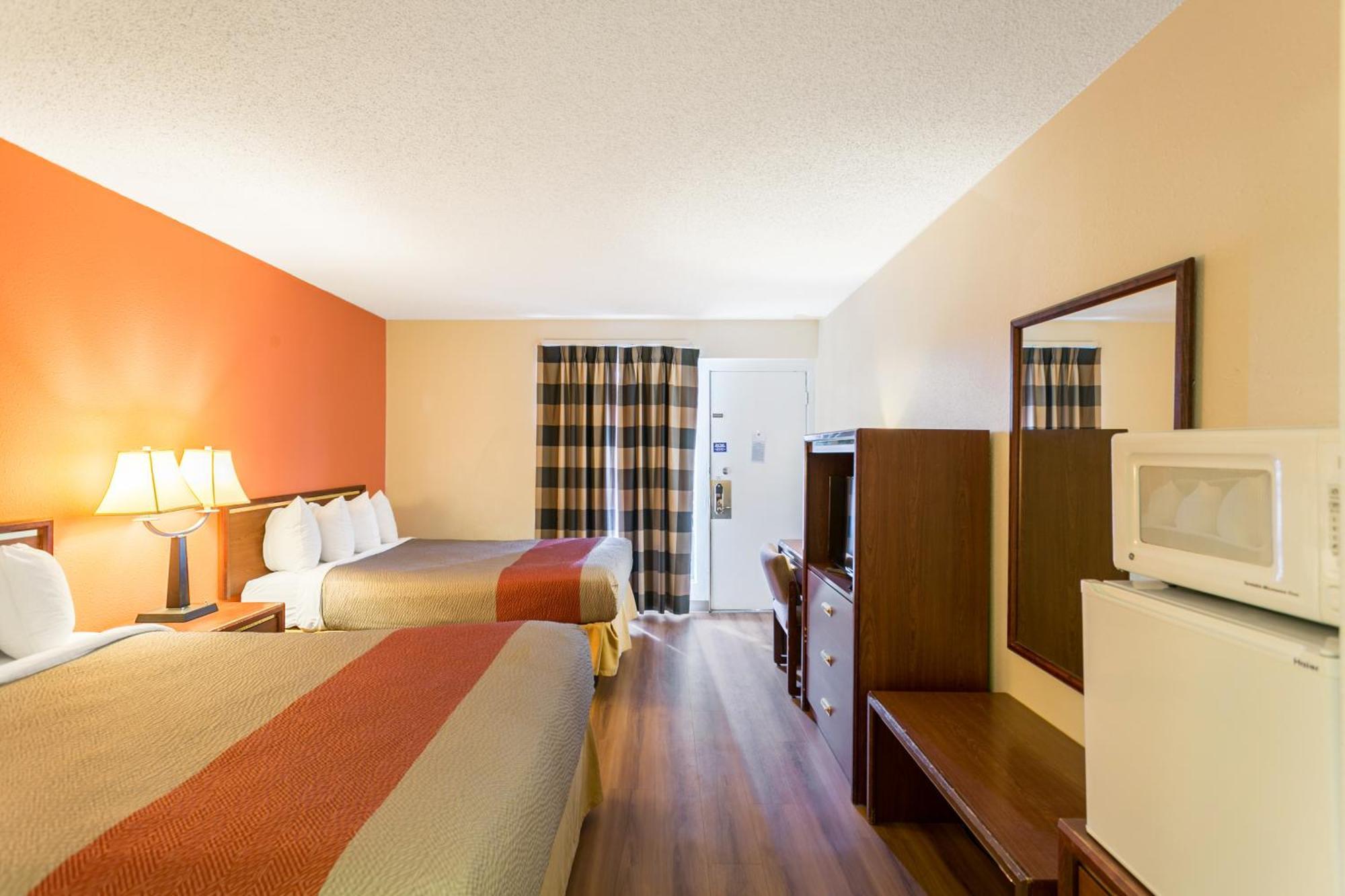 Deluxe Queen Room Two Queen Beds Non-Smoking