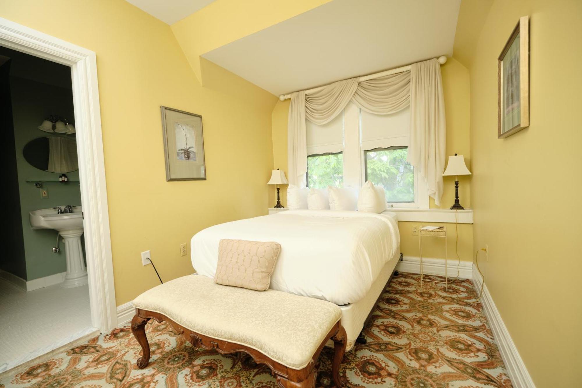 Owen House Standard Full,1710050164:JPEG