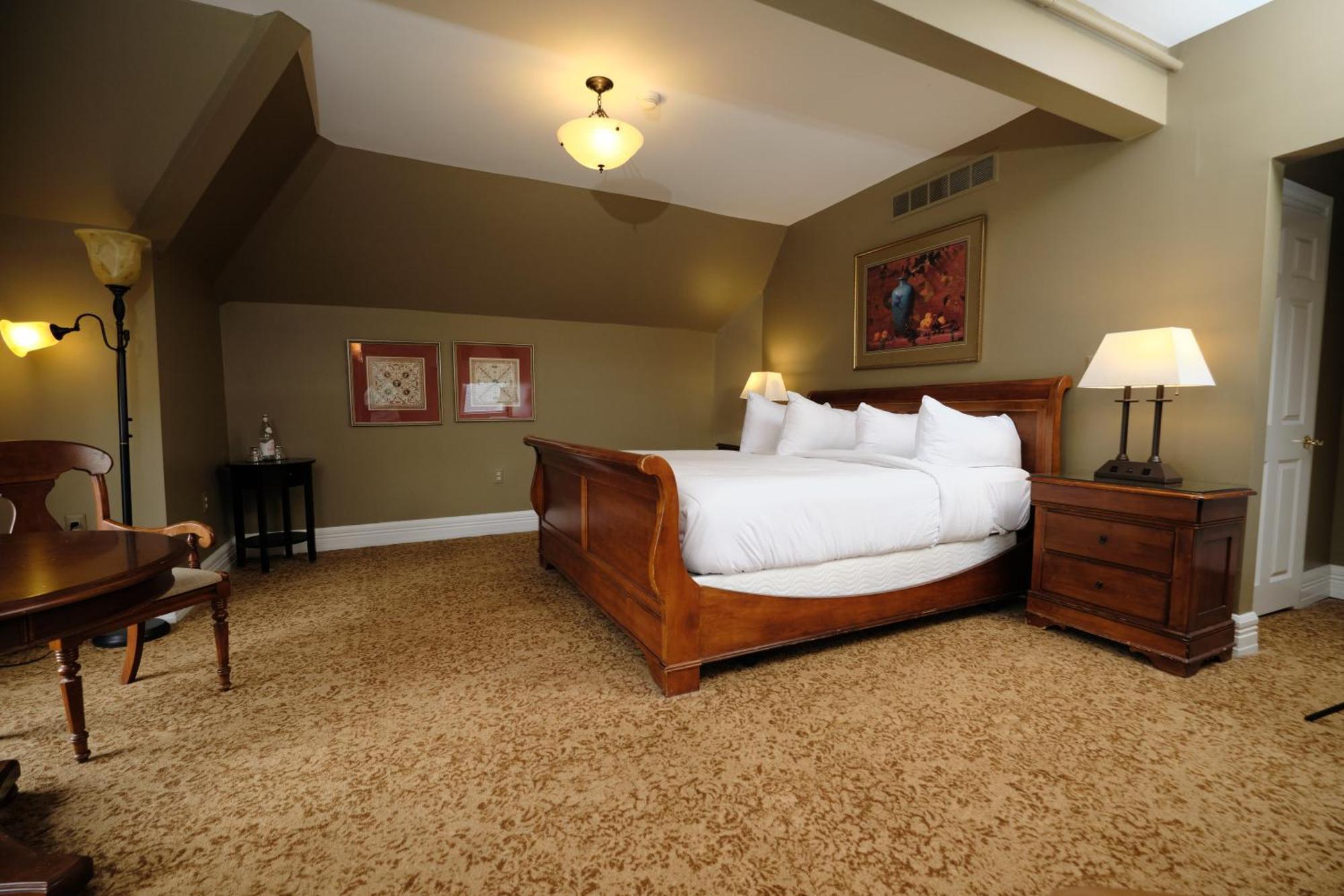 Owen House Deluxe King