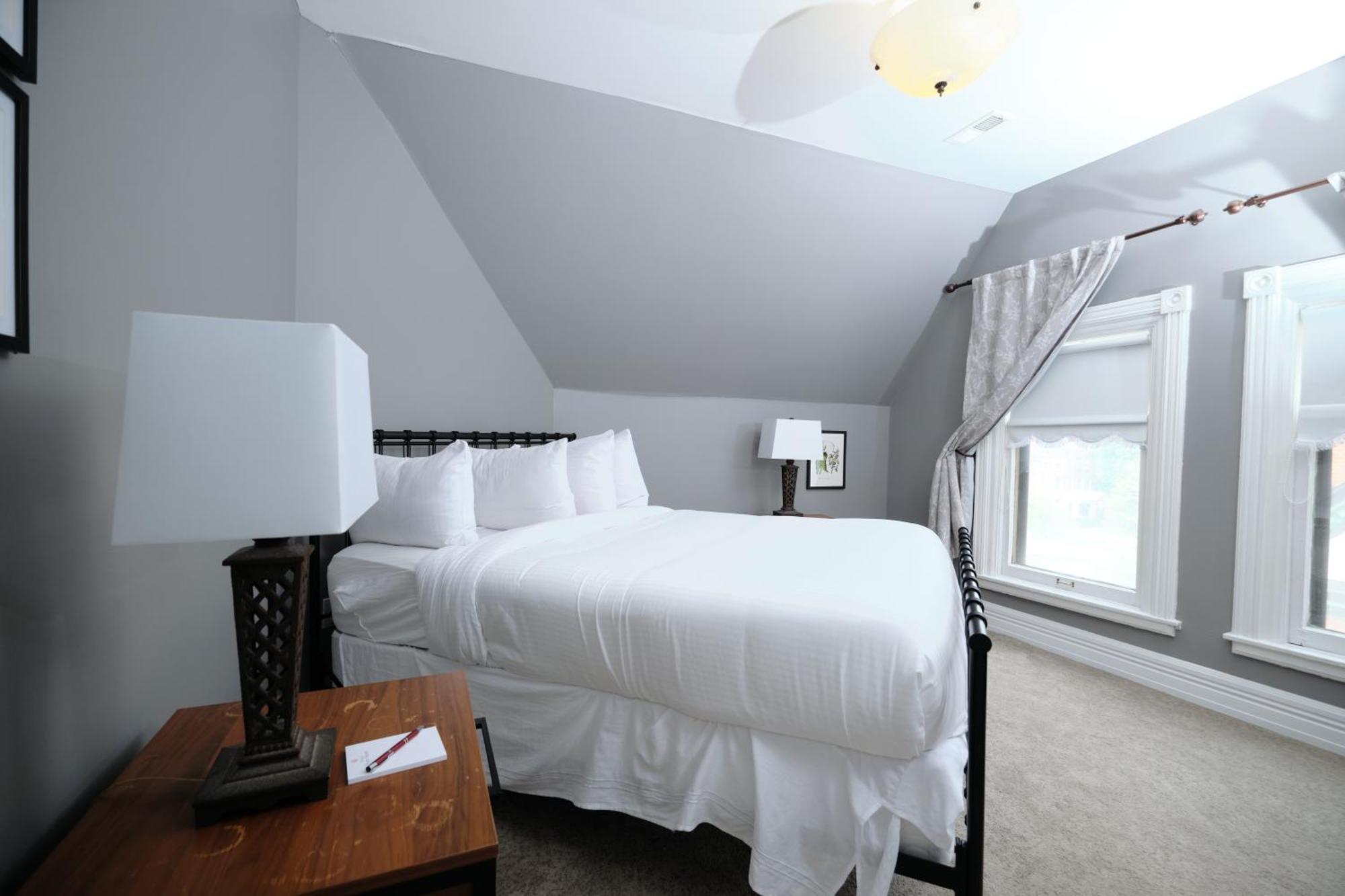 Queen Suite