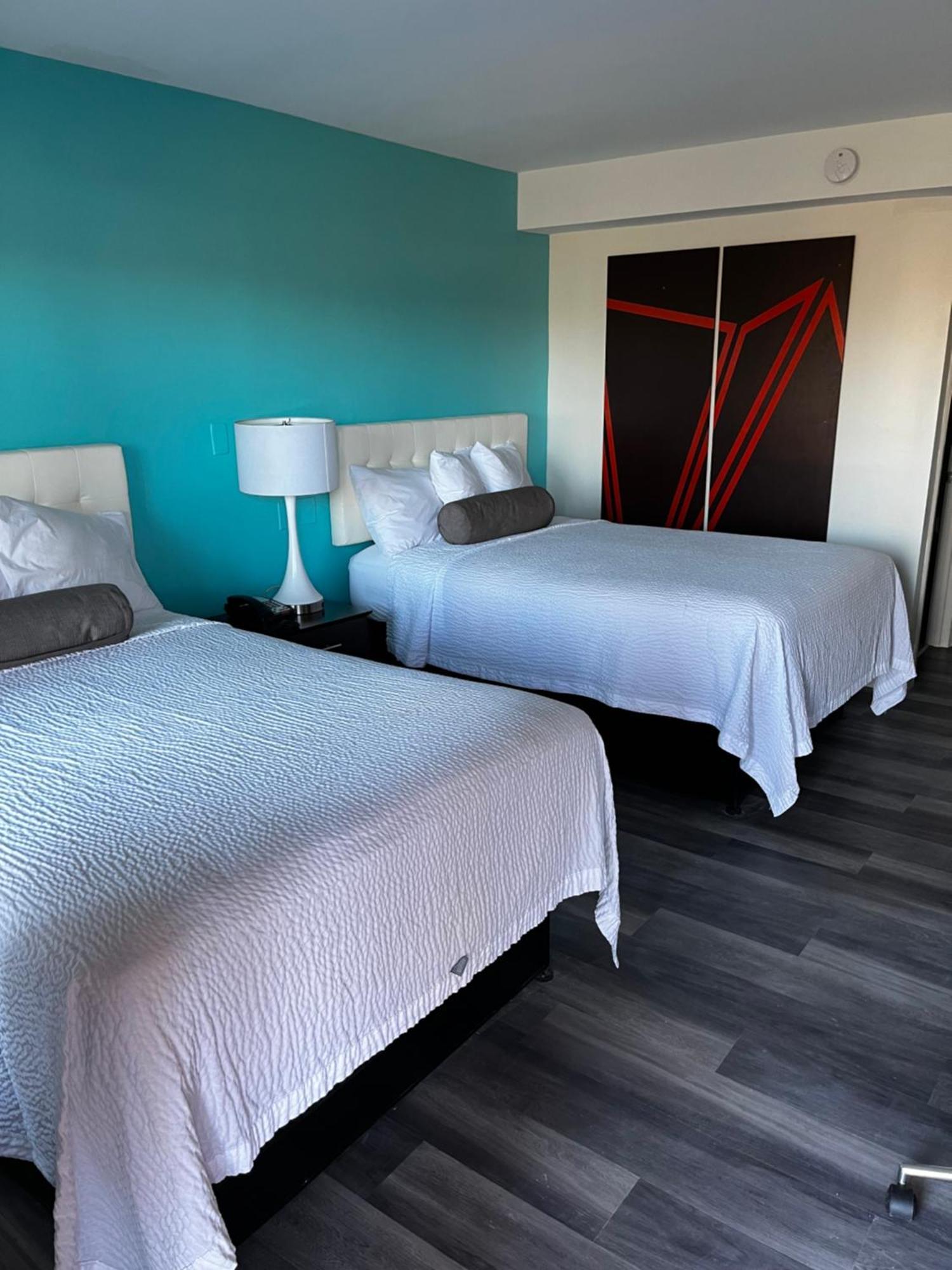 Double Room Two Double Beds Non-Smoking
