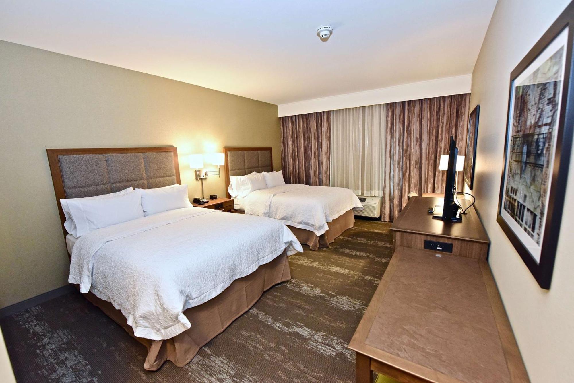 Queen Room with Two Queen Beds - Non-Smoking