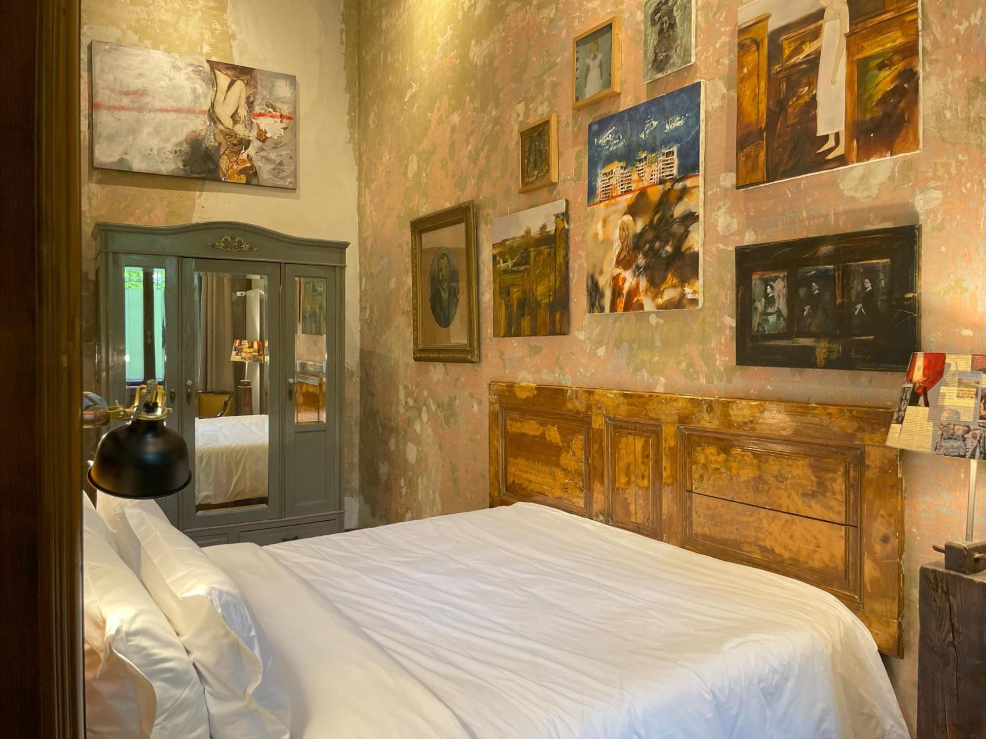 Double Room Private Bathroom
