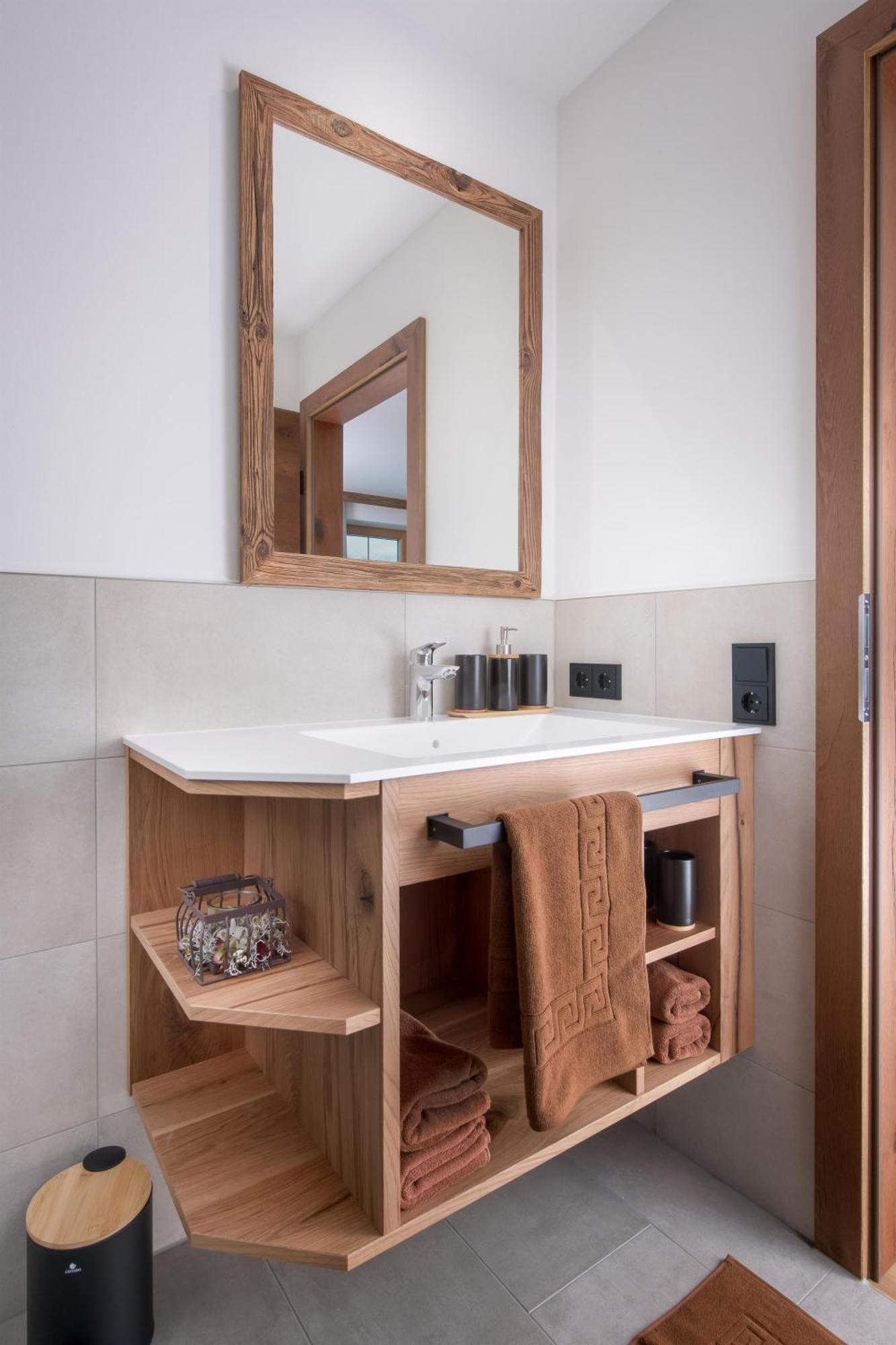 Double Room Shower