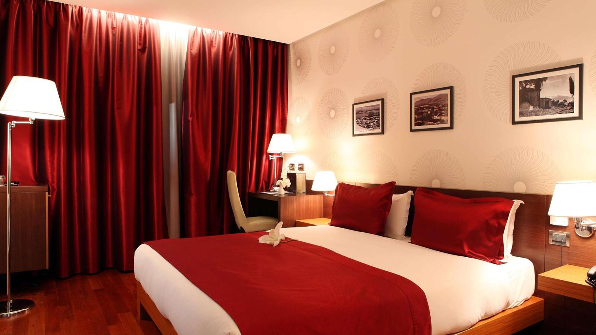 Deluxe Single Room