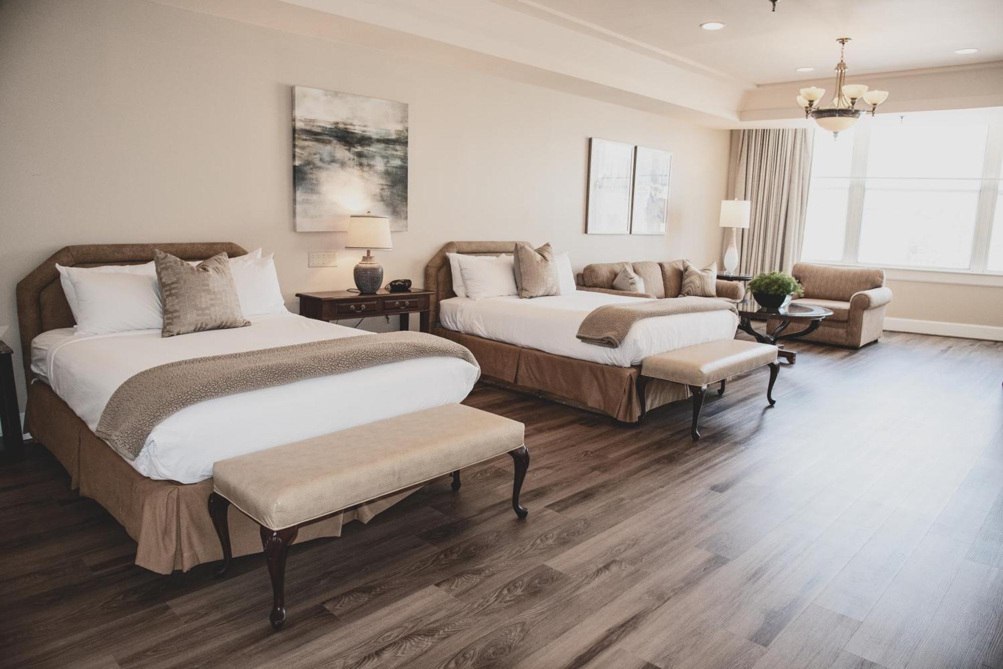 Superior Queen Suite Two Queen Beds Sofabed Non Smoking