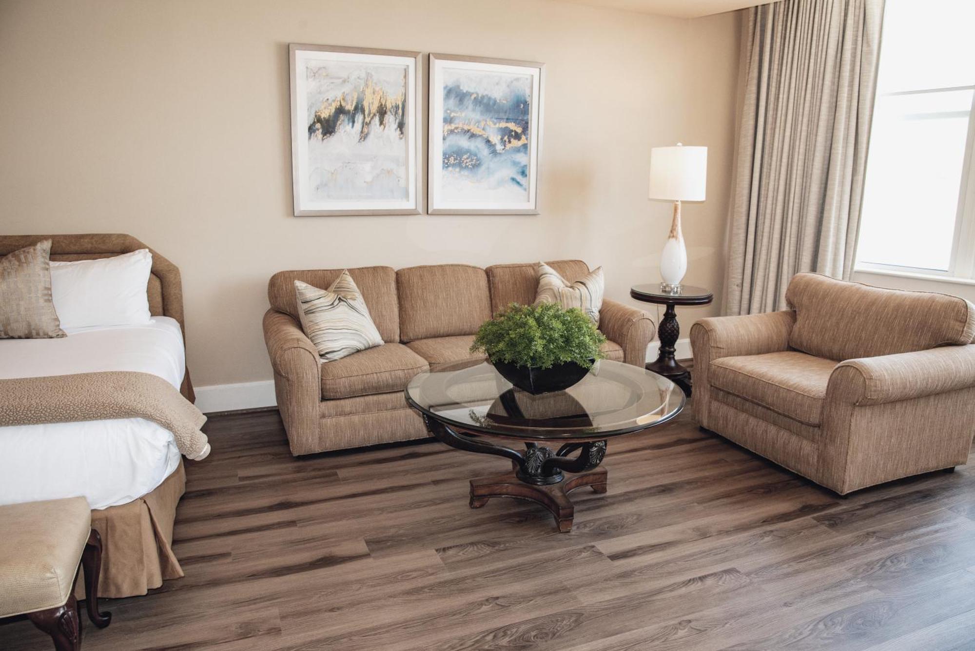 Superior Queen Suite Two Queen Beds Sofabed Non Smoking