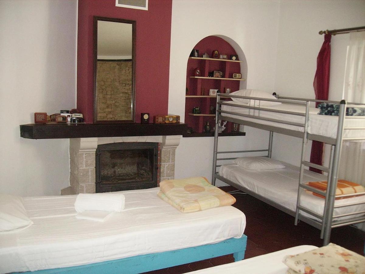 Bed 6-Bed Mixed Dormitory Room