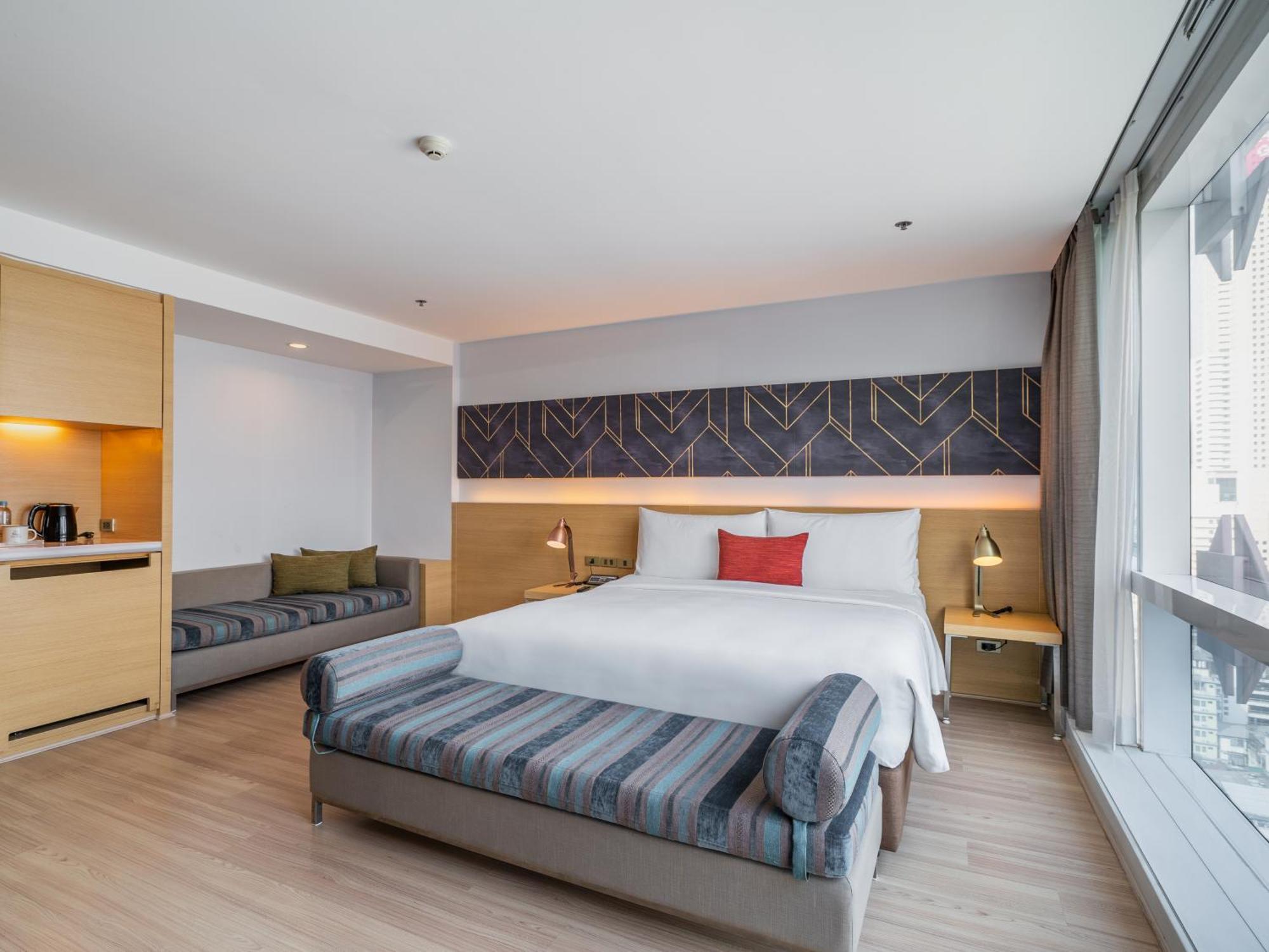 Deluxe Corner Double Room