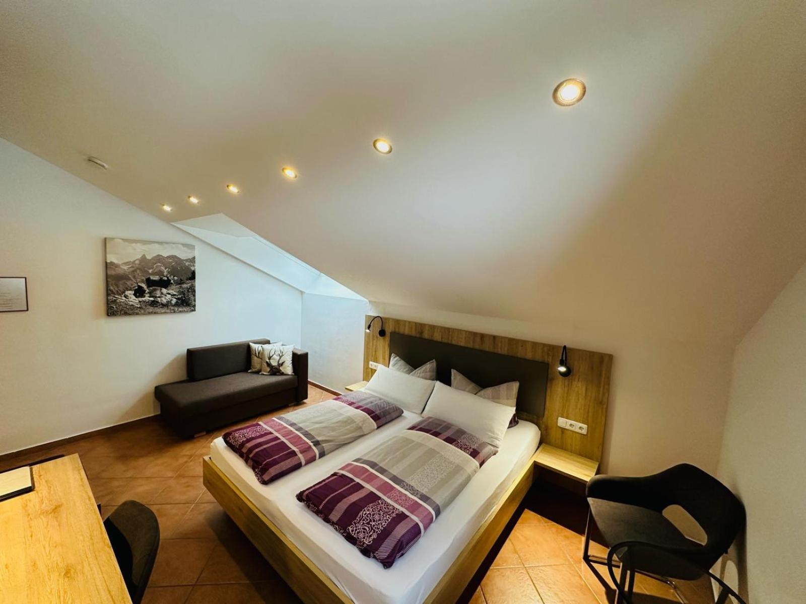 Large Double Room