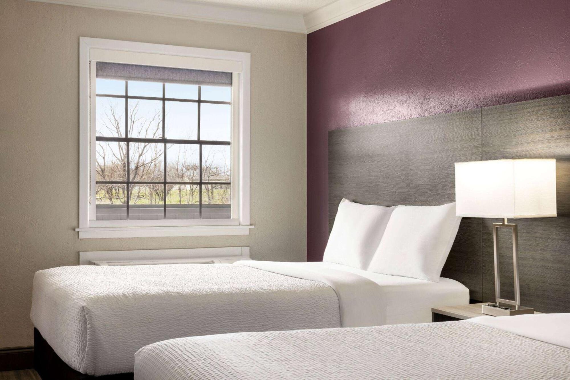 Room Two Double Beds