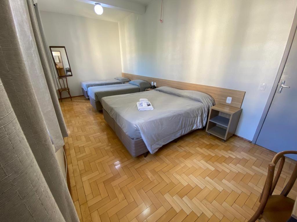 Quarto Quádruplo Standard