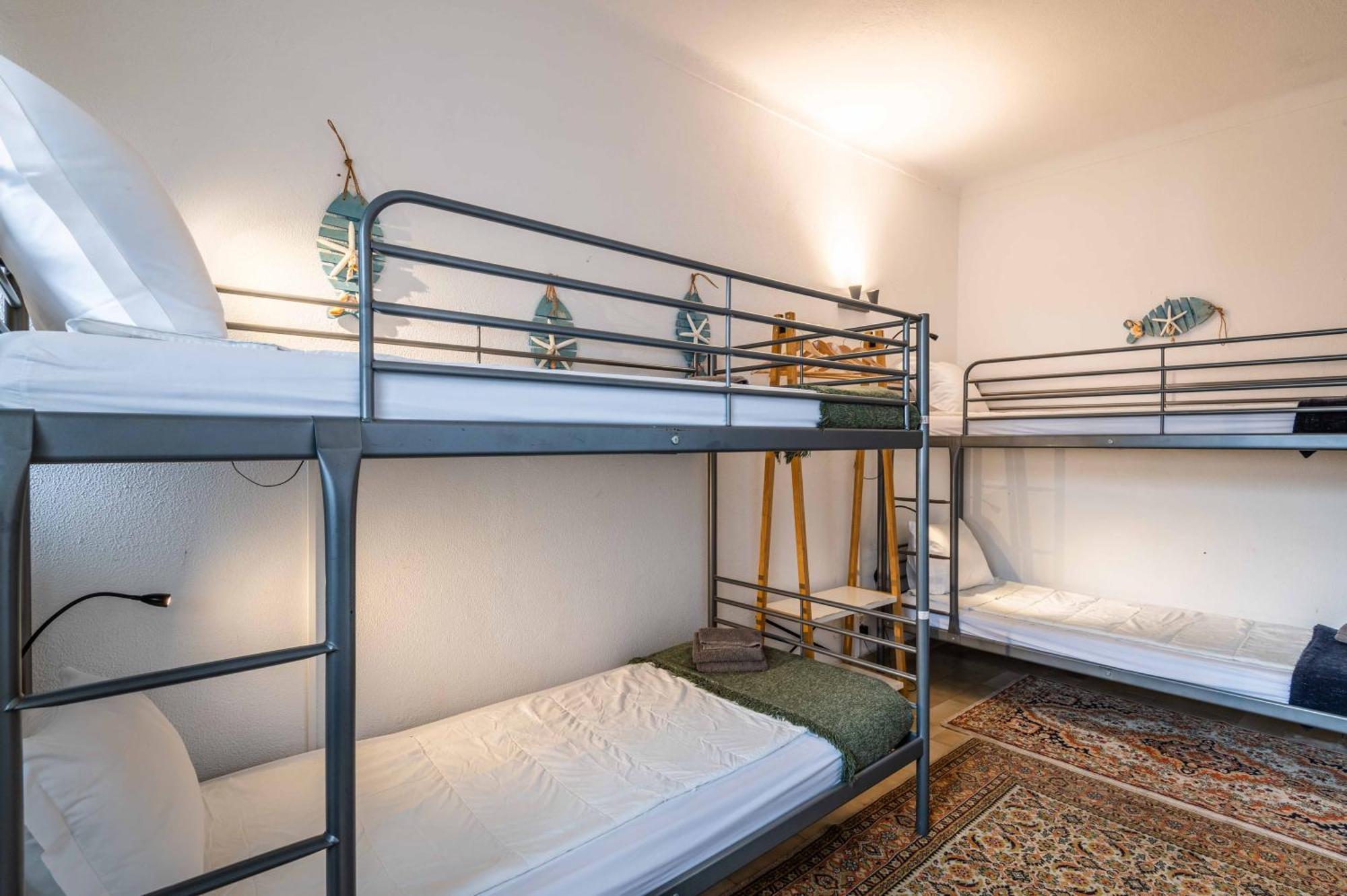 Bed 4-Bed Female Dormitory Room