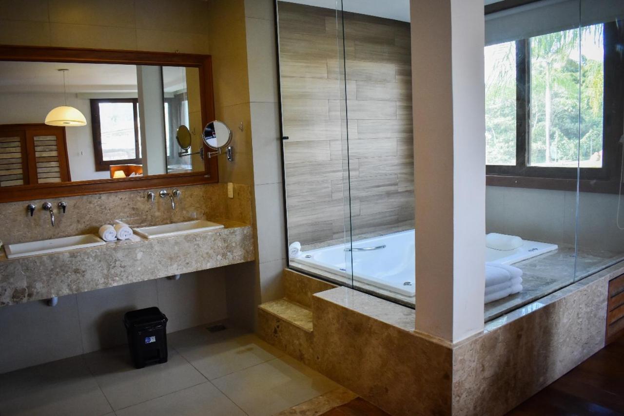 Premium Suite