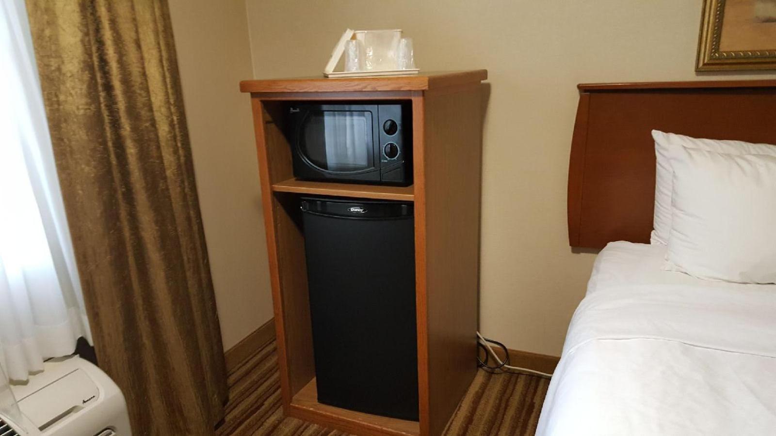 Queen Room Accessible or Nonsmoking