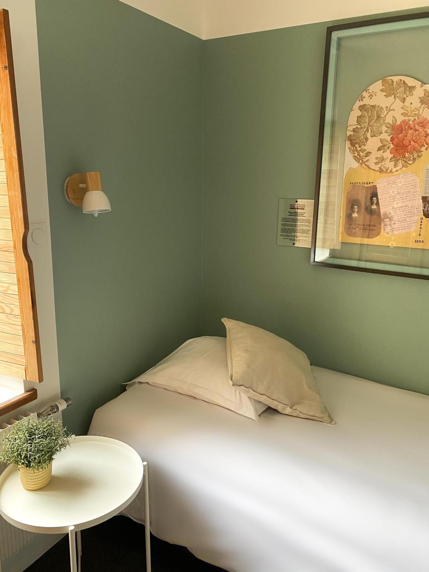 Single Room,1502726440:JPEG