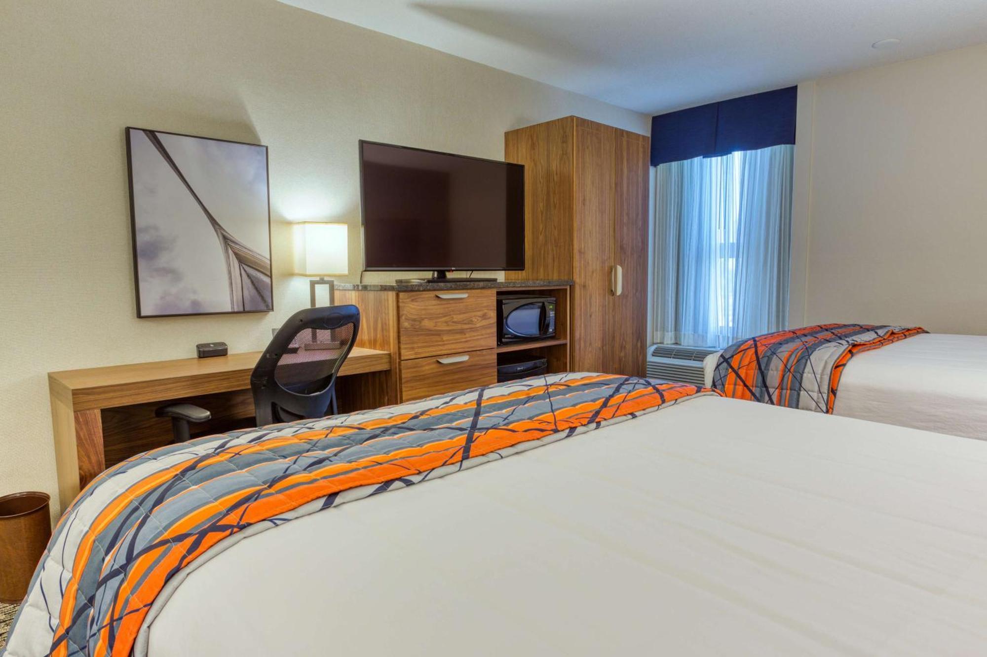Deluxe Queen Room Two Queen Beds