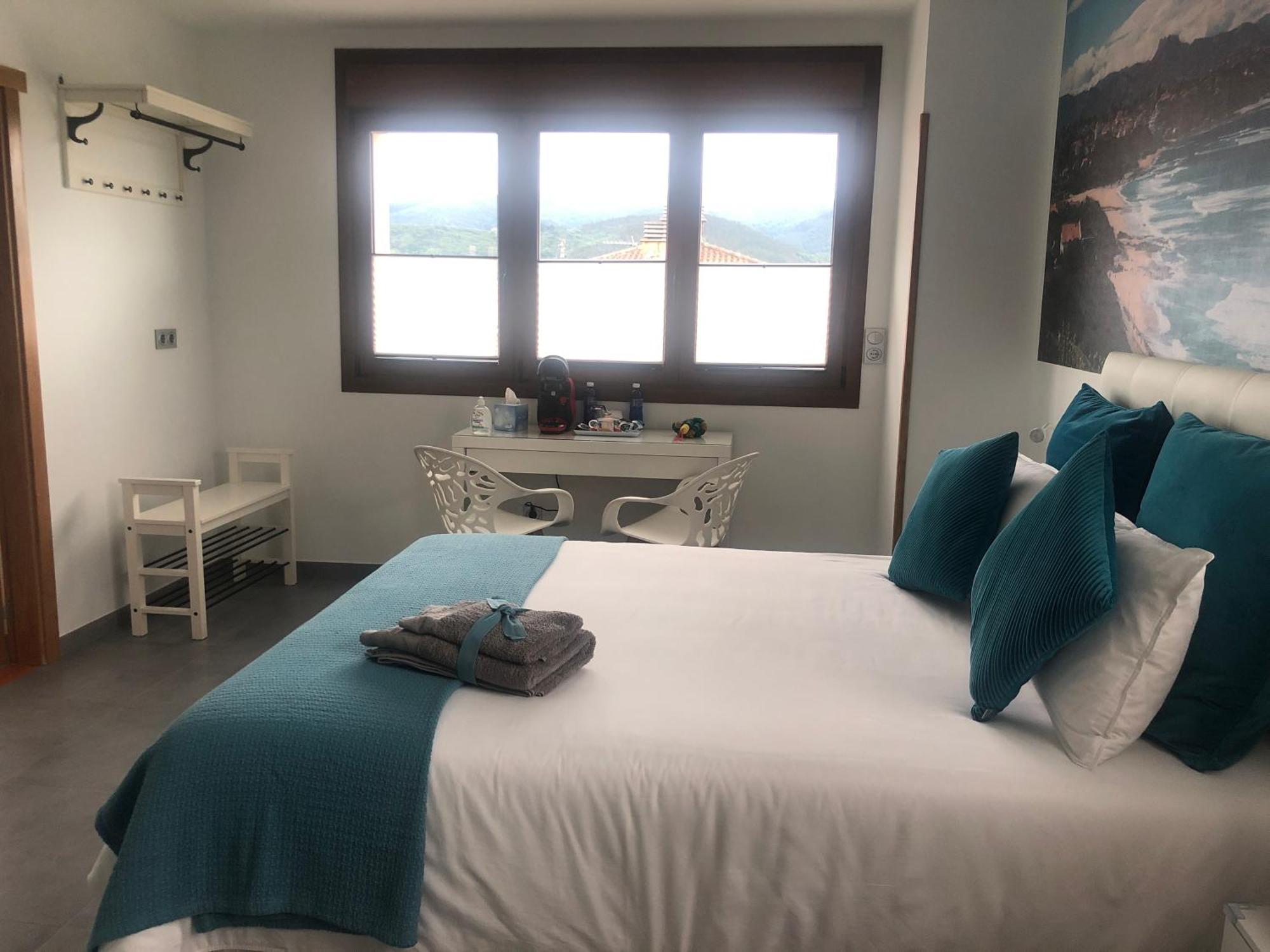 Double Room Private Bathroom