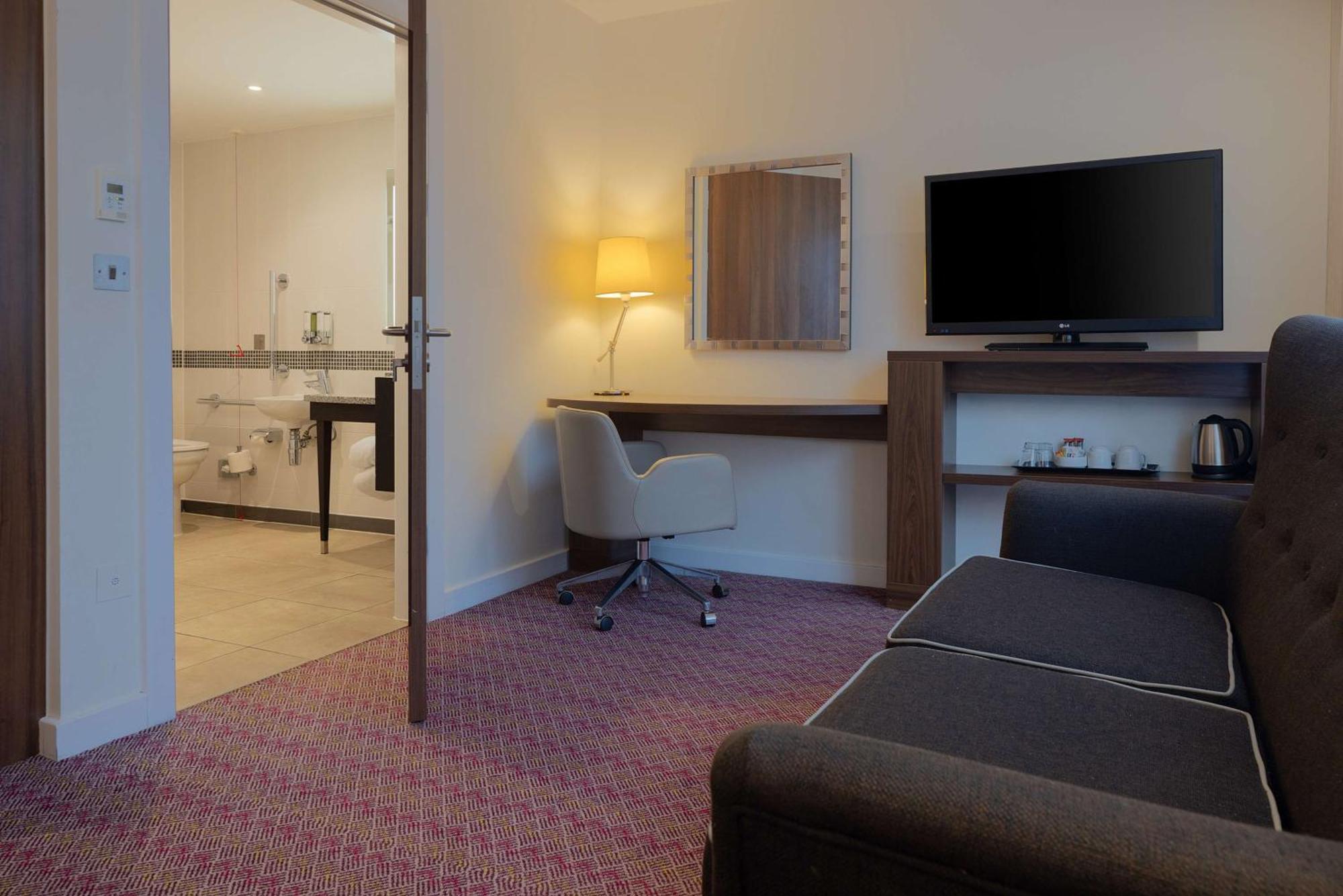 Quarto Queen com Vista Cidade - Acesso a Hóspedes com Mobilidade Condicionada