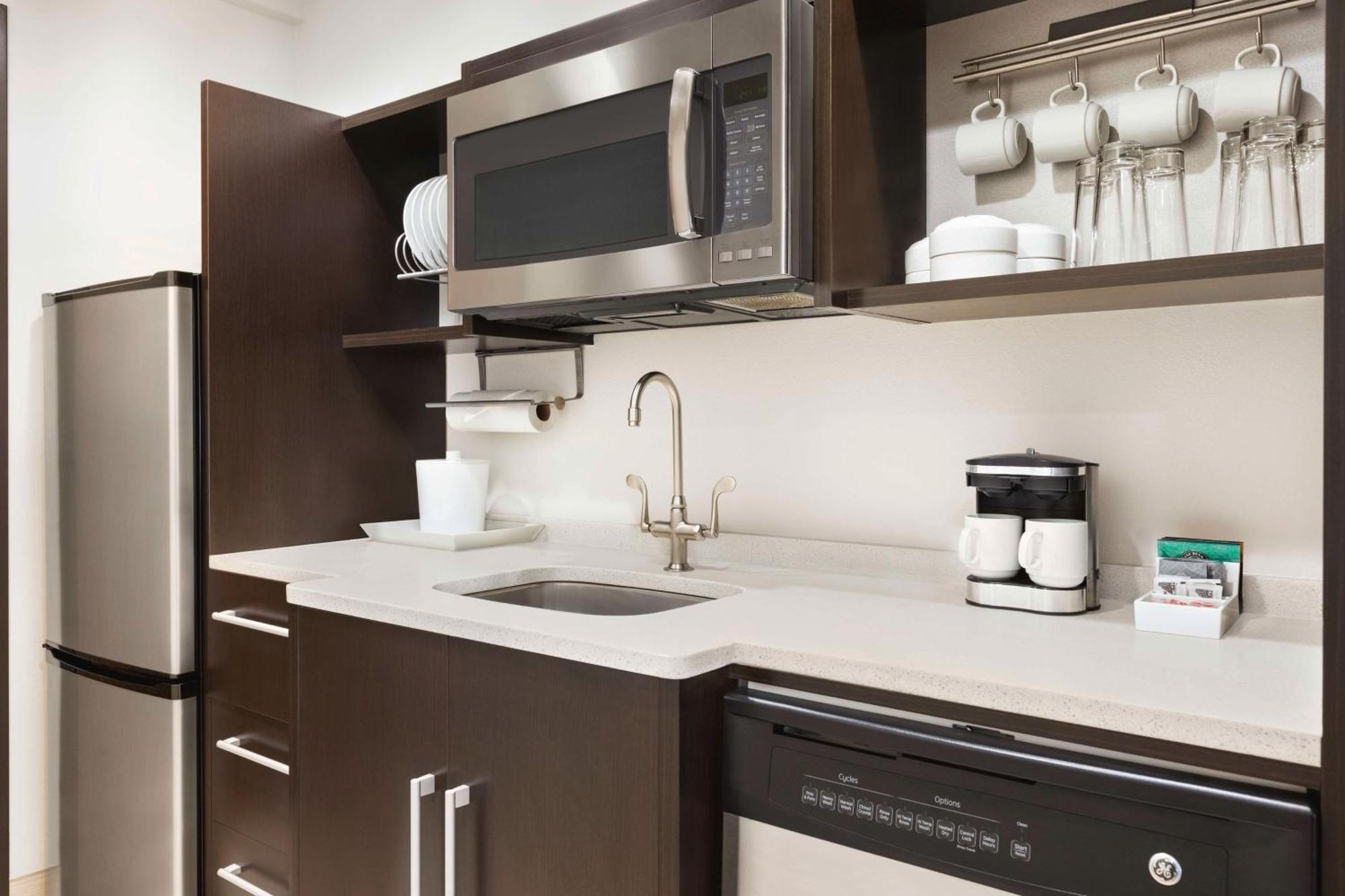One-Bedroom King Suite Non-Smoking