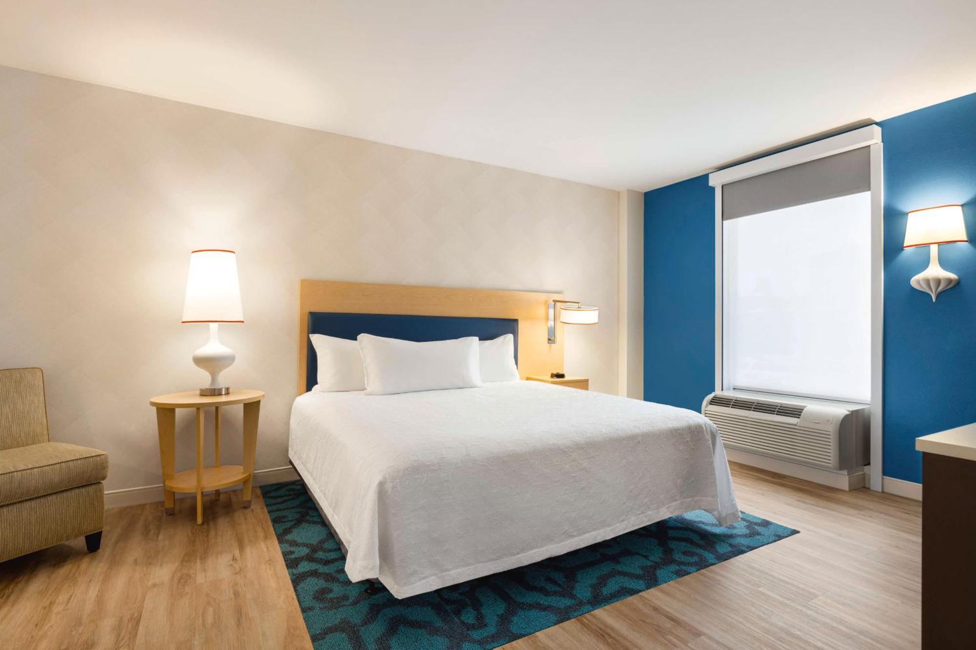 One-Bedroom King Suite Non-Smoking