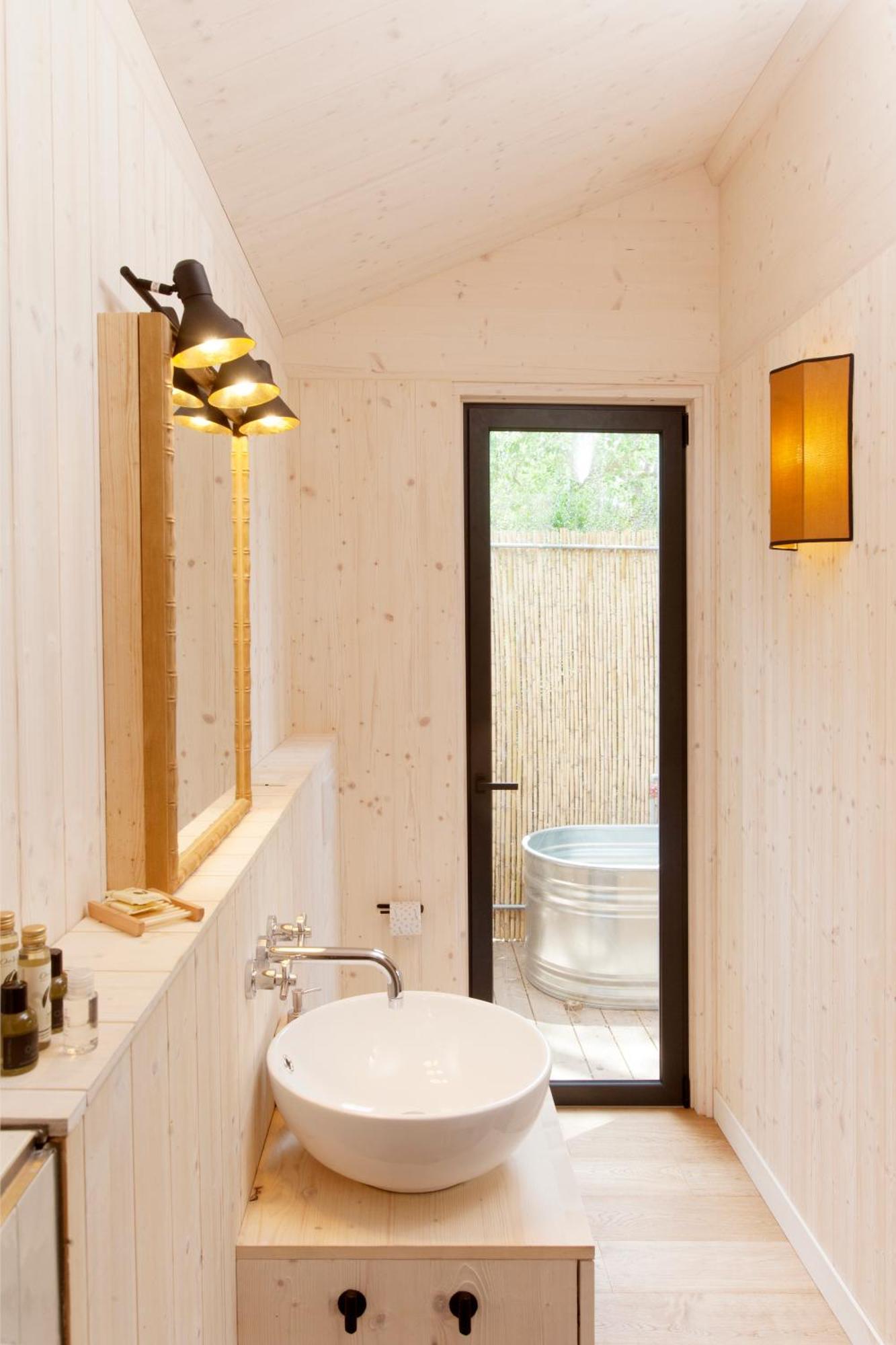 Lodge Ecoluxe