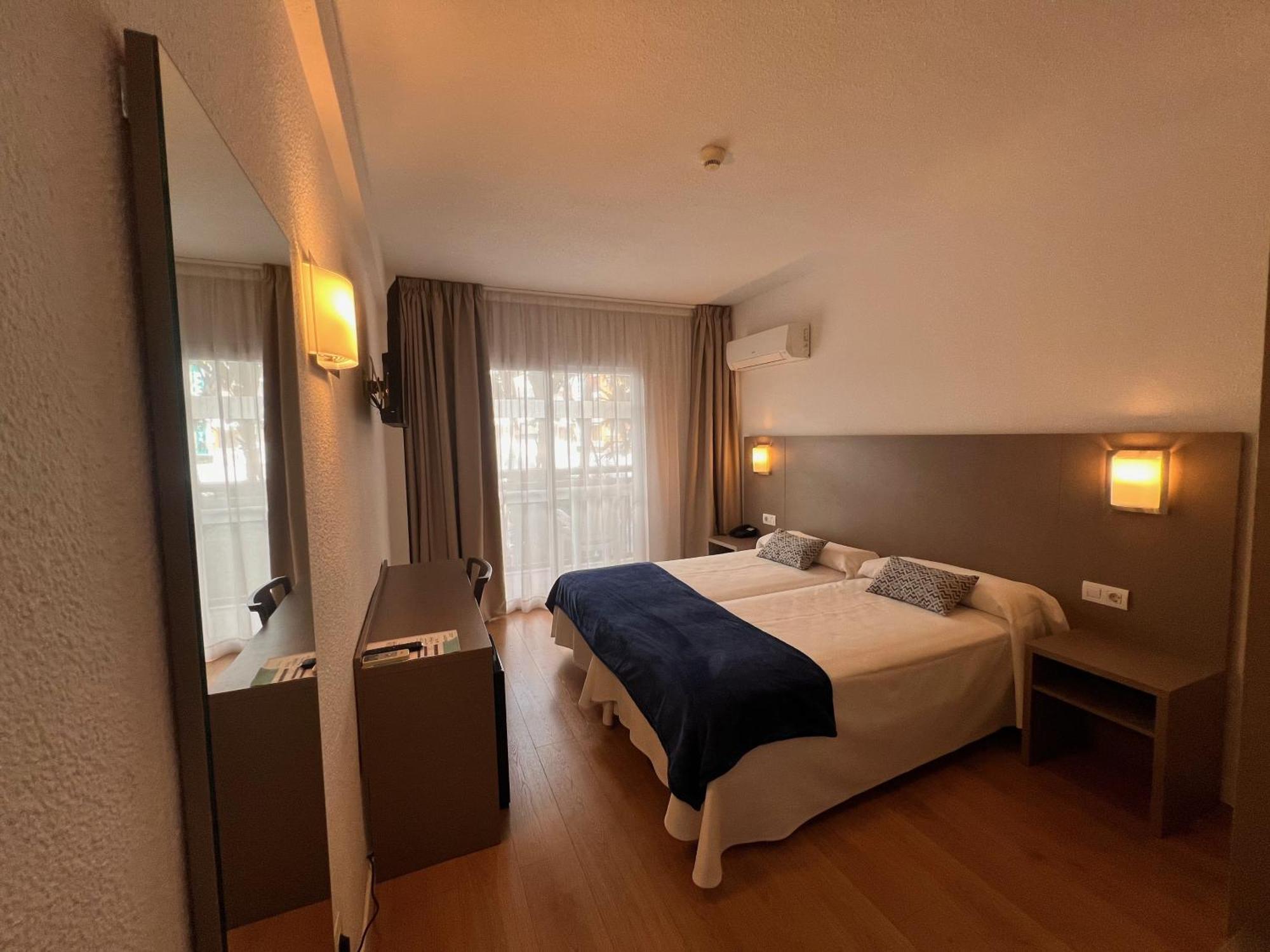 Single Room Terrace