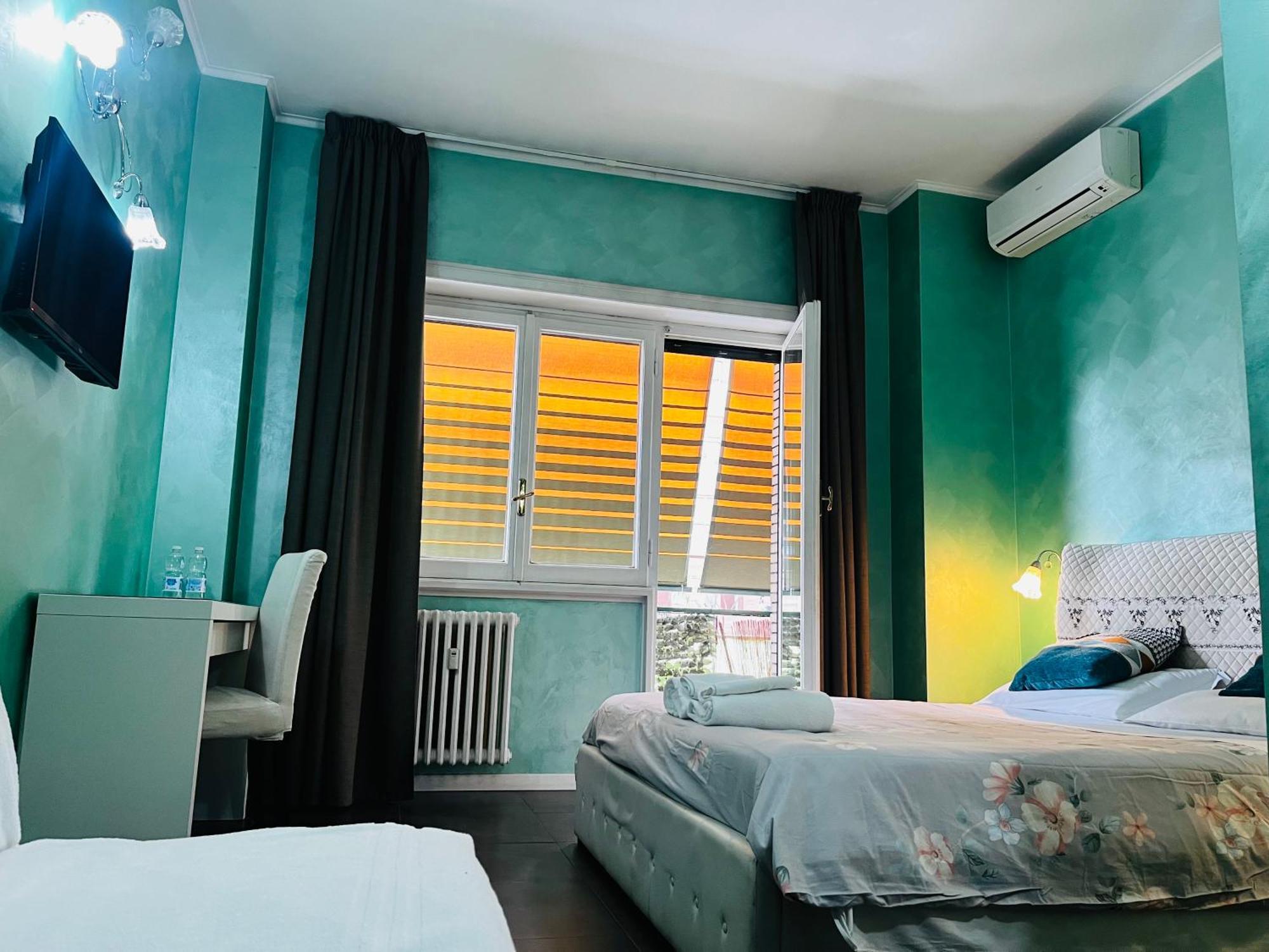 Deluxe Twin Room