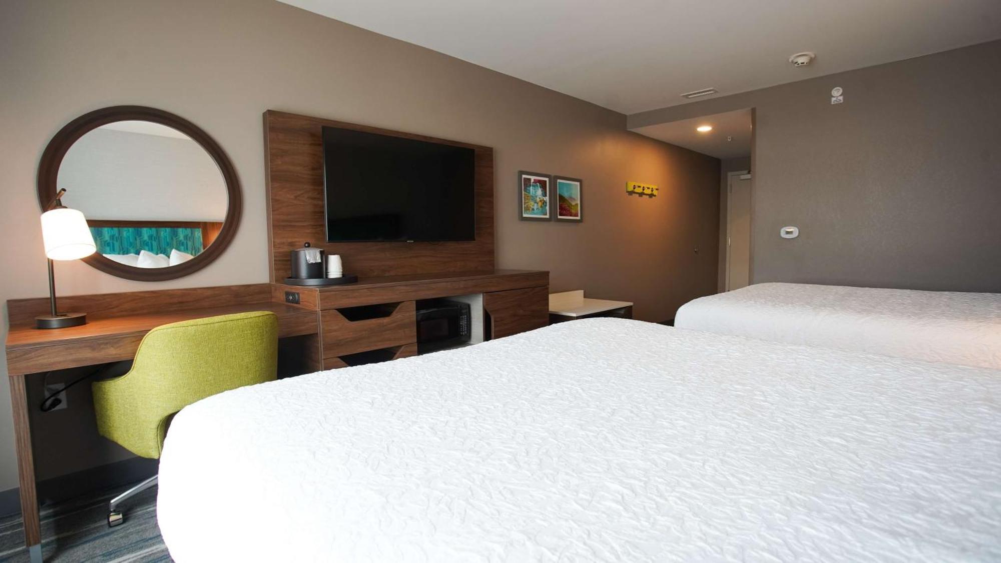Queen Room Two Queen Beds