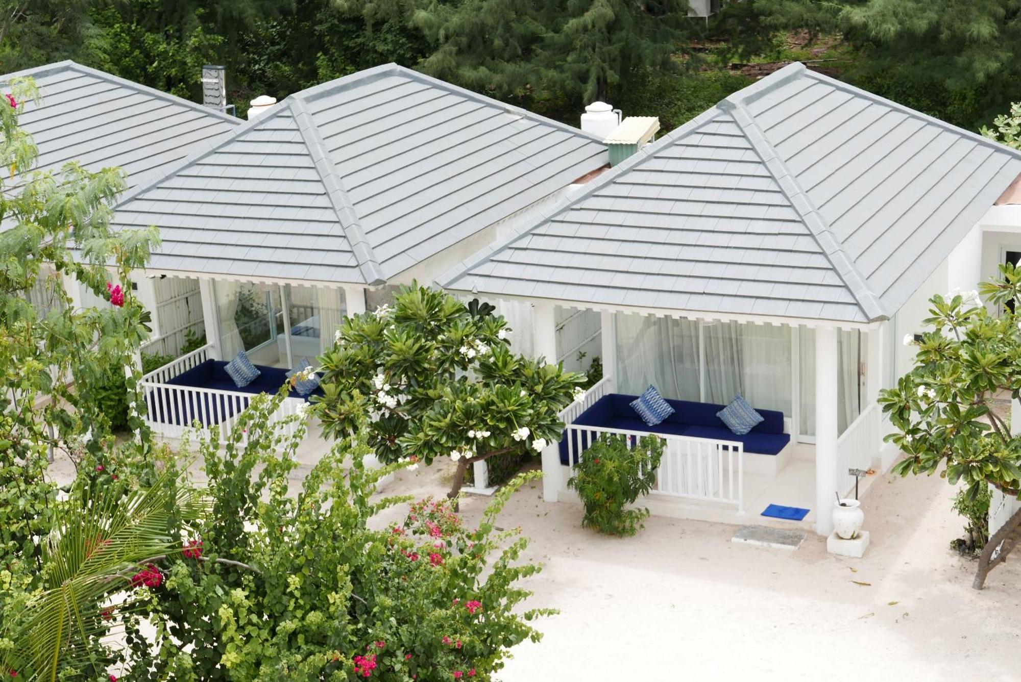 Beach Bungalow Partial Sea View
