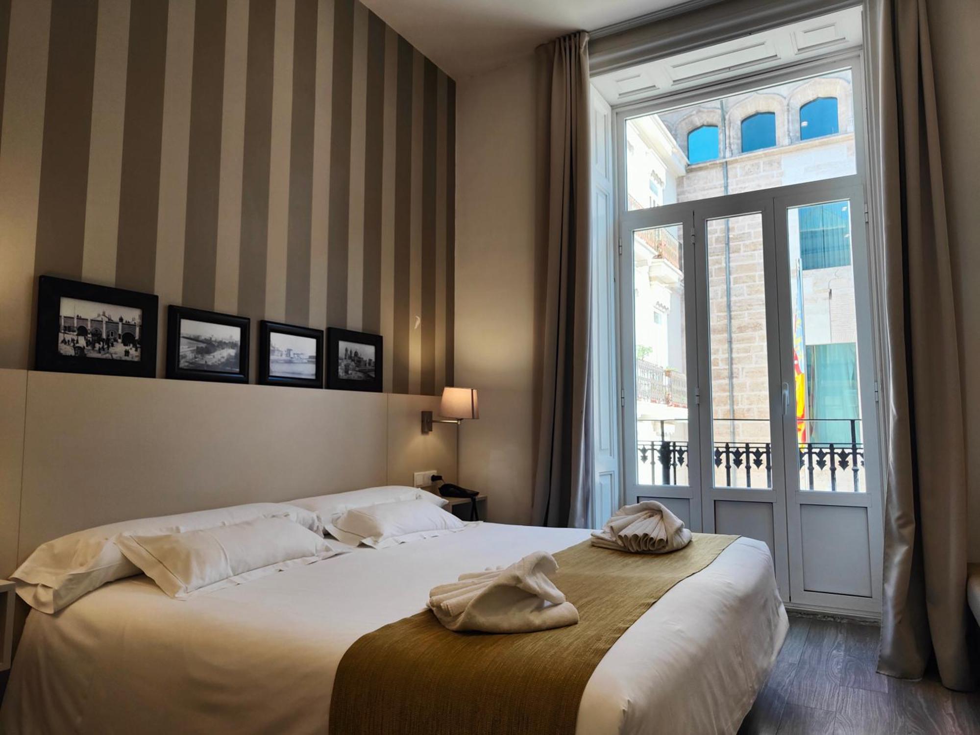 Classic Double Room City View