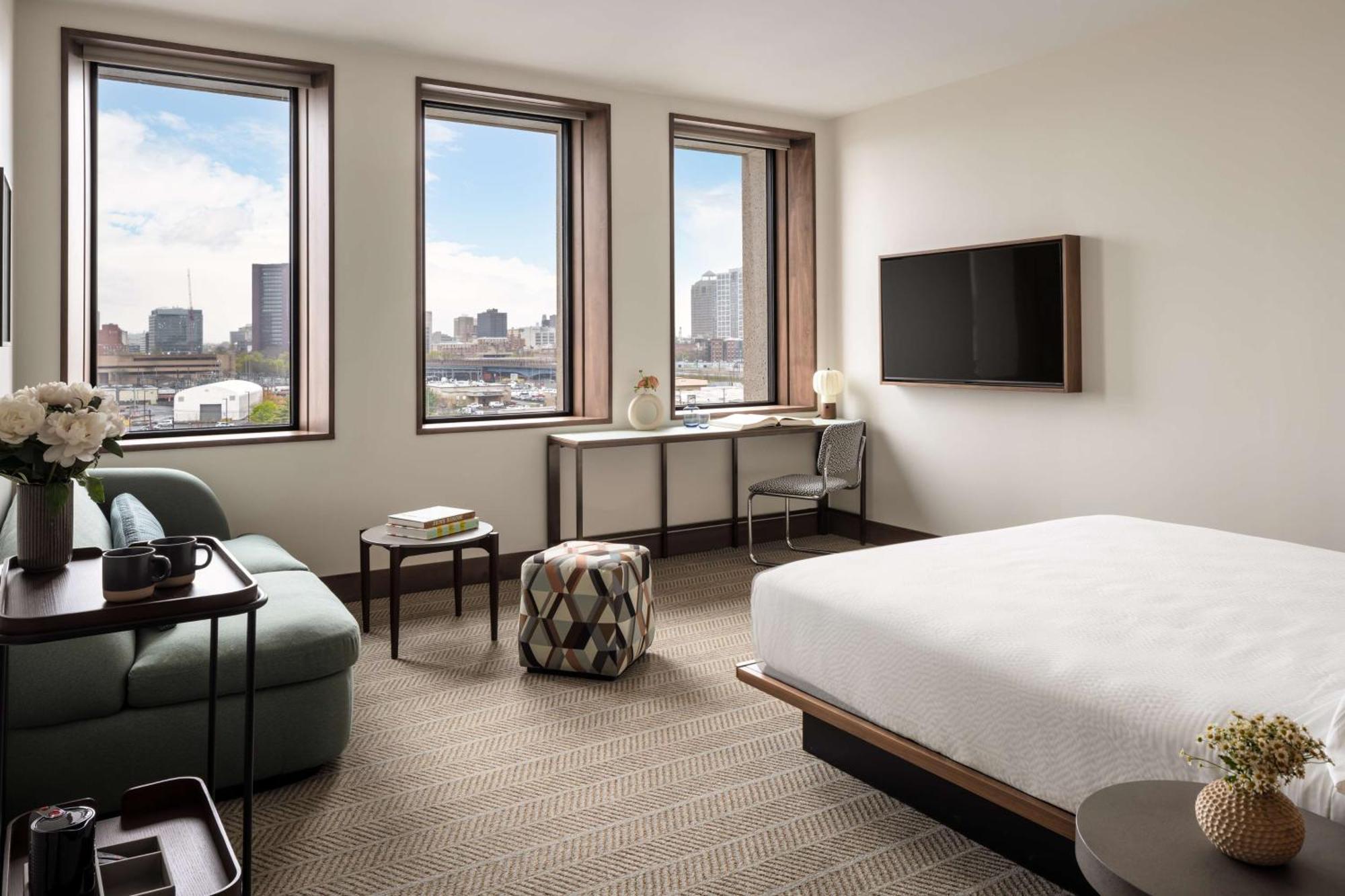 Deluxe King Room