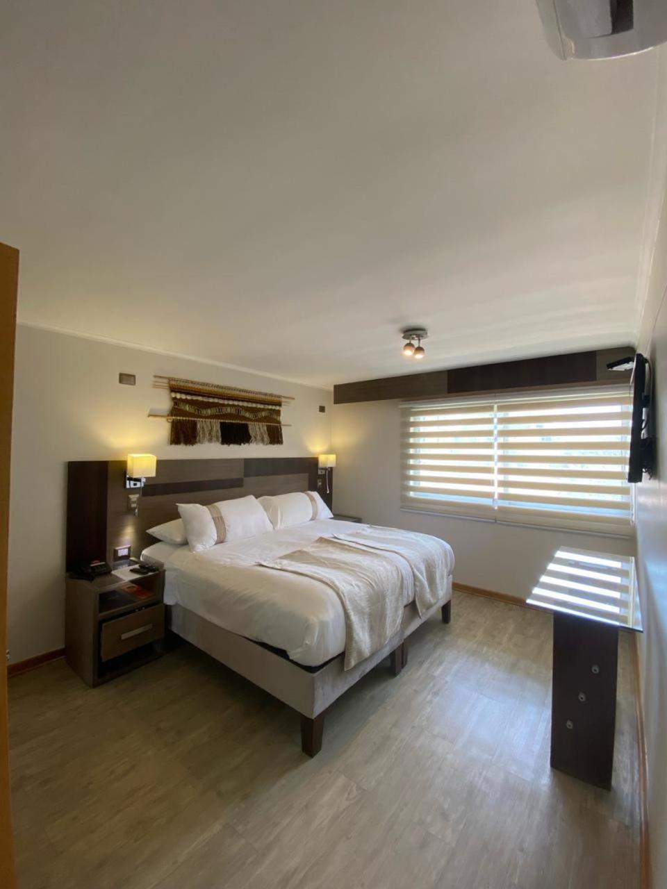 Familiar Suite