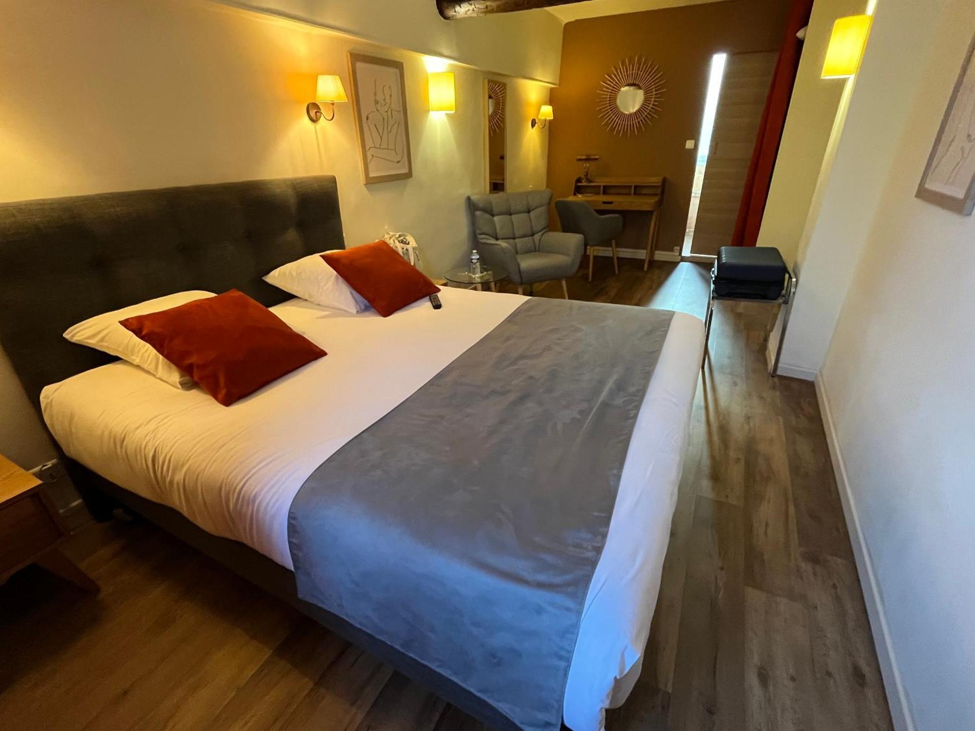 Chambre Supérieure Lit Queen-Size