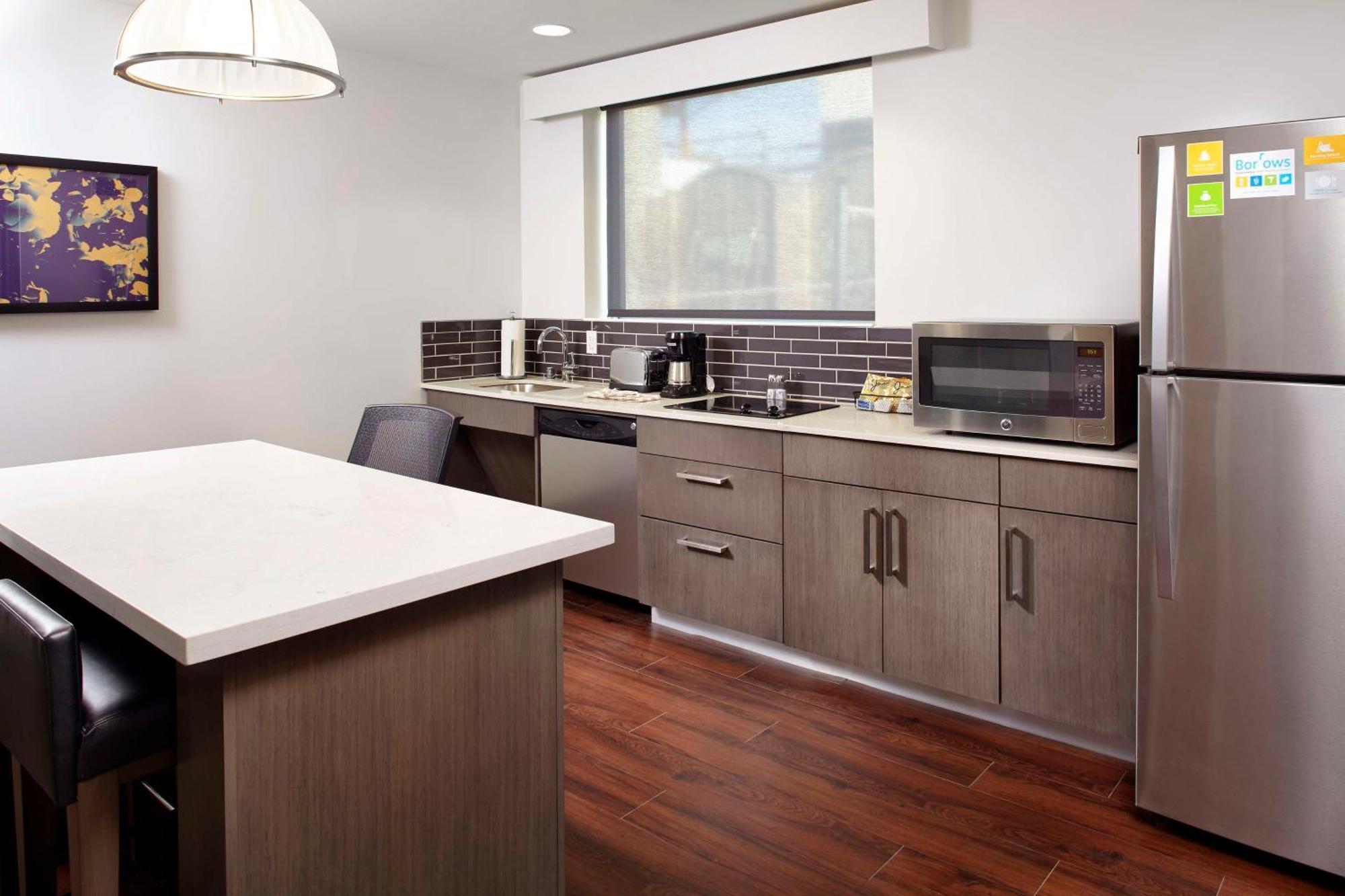 Specialty King Suite Kitchen Sofa Bed