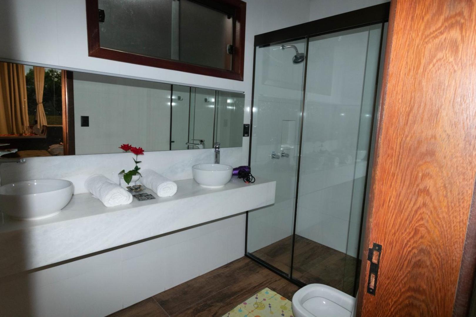 King Suite Spa Bath