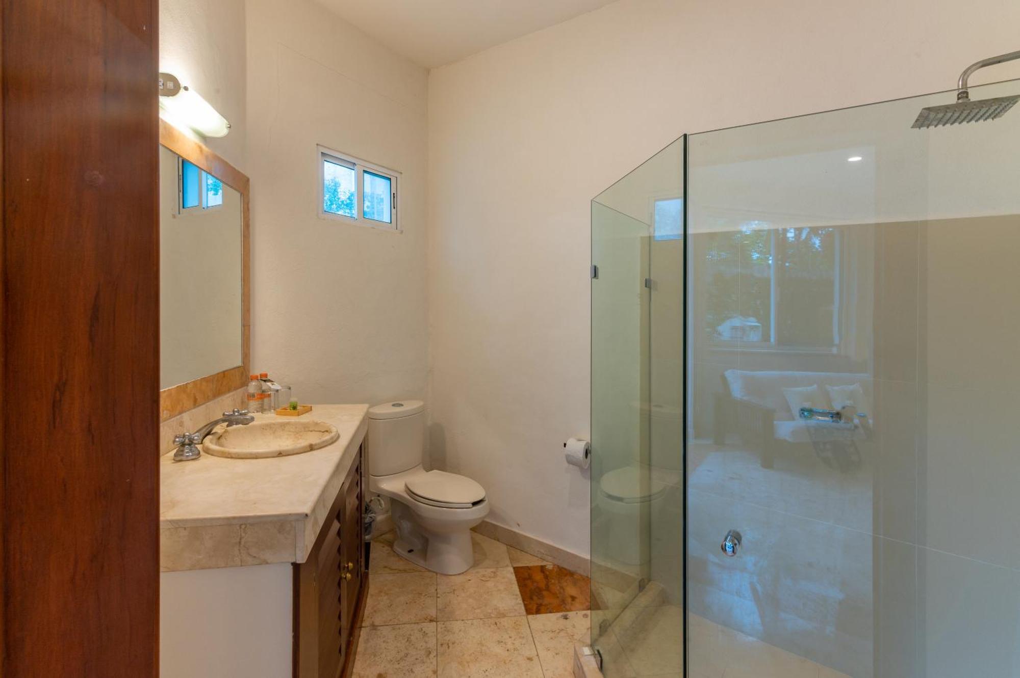 Twin Room,1535476855:JPEG