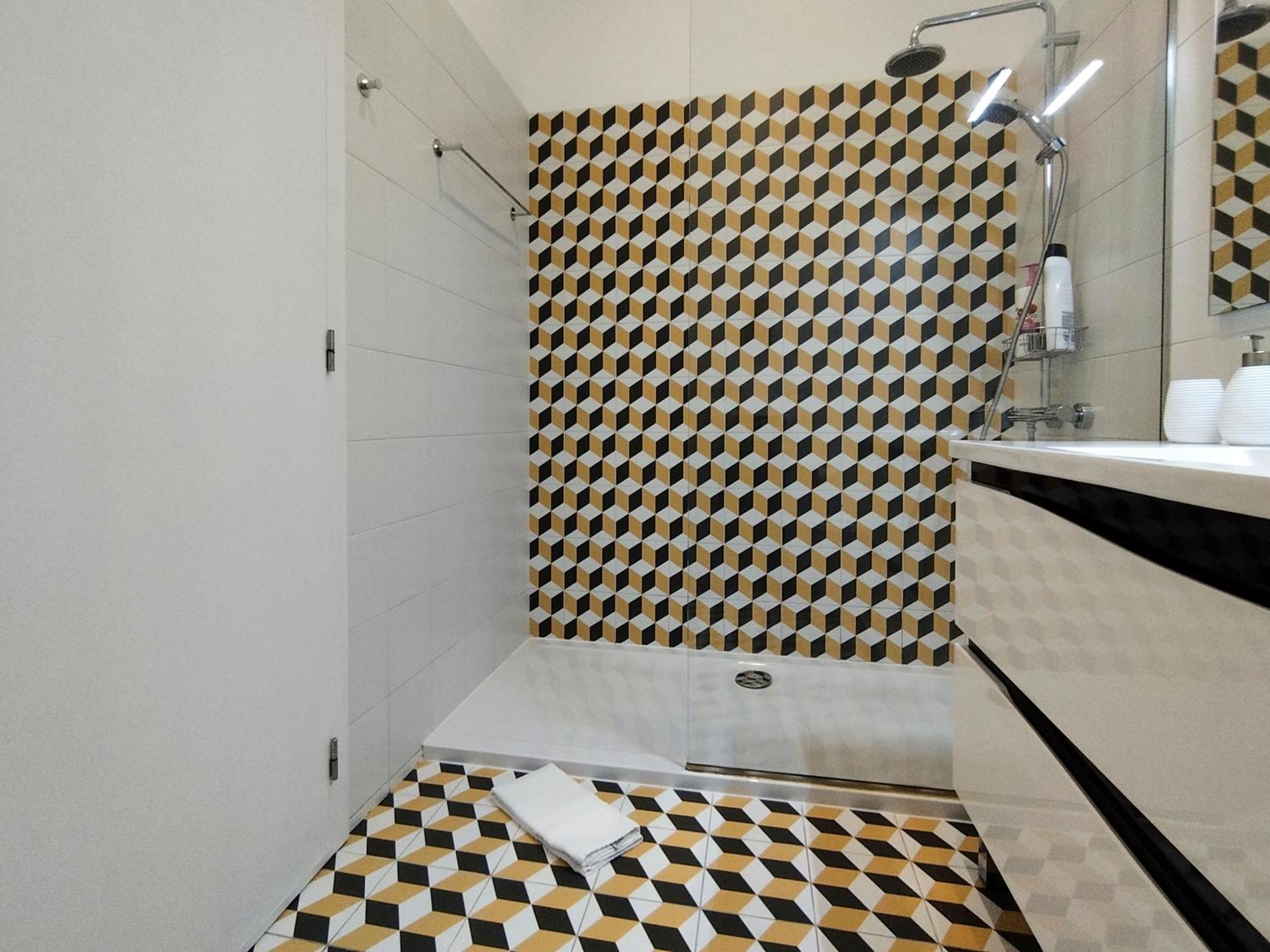 Double Room Private External Bathroom
