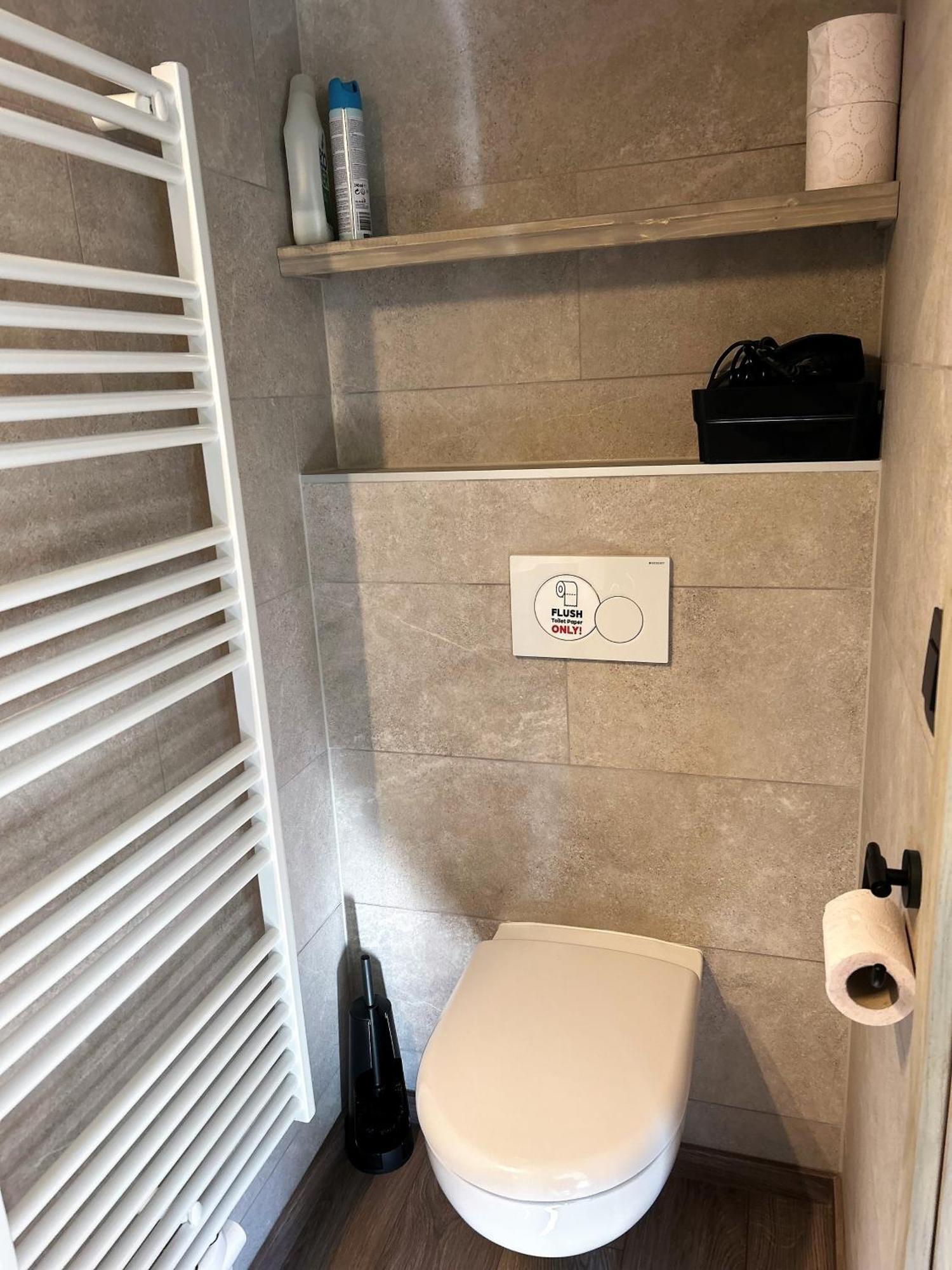 Double Room Private Bathroom